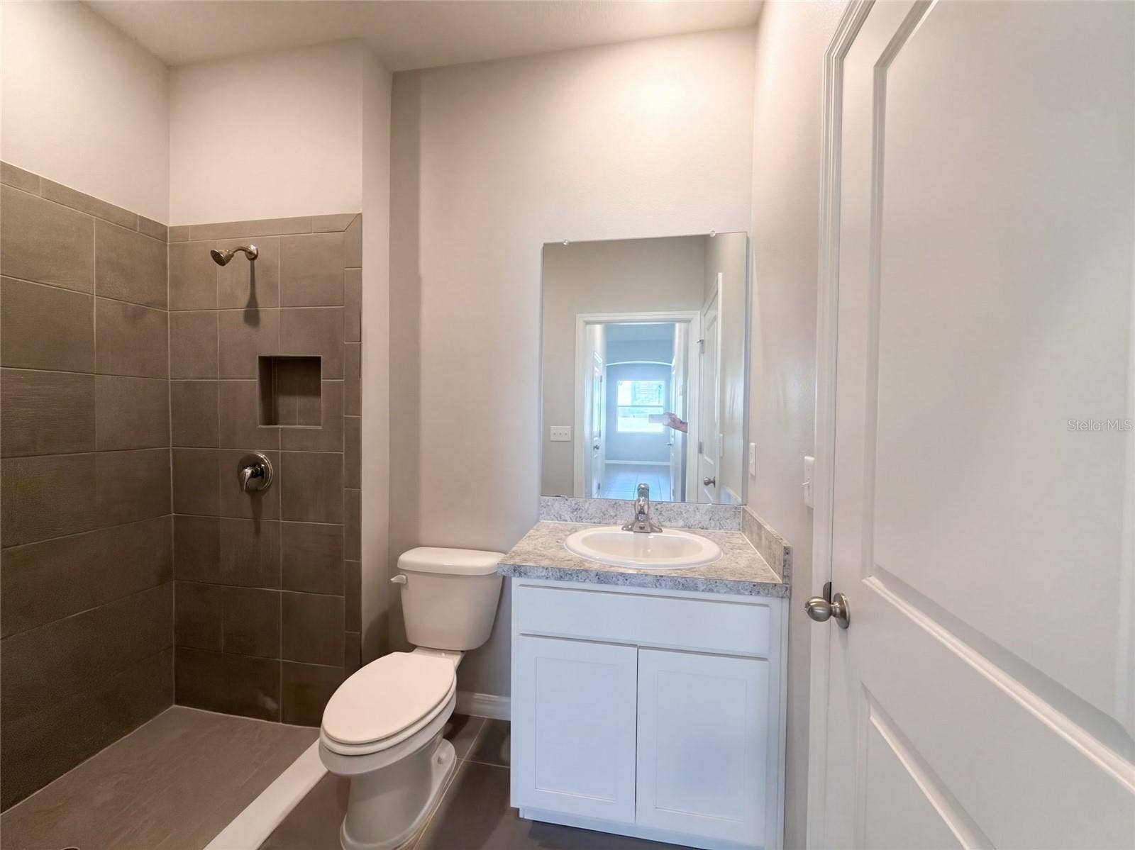 585 BARRIER REEF STREET, Ruskin, FL 33570