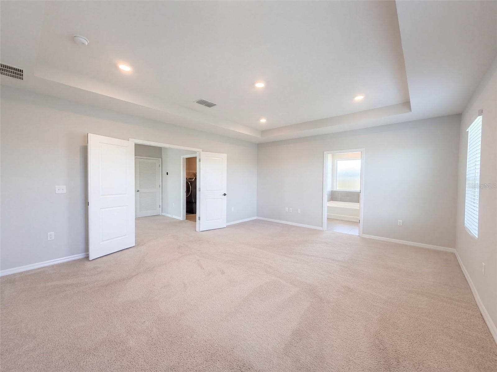 585 BARRIER REEF STREET, Ruskin, FL 33570