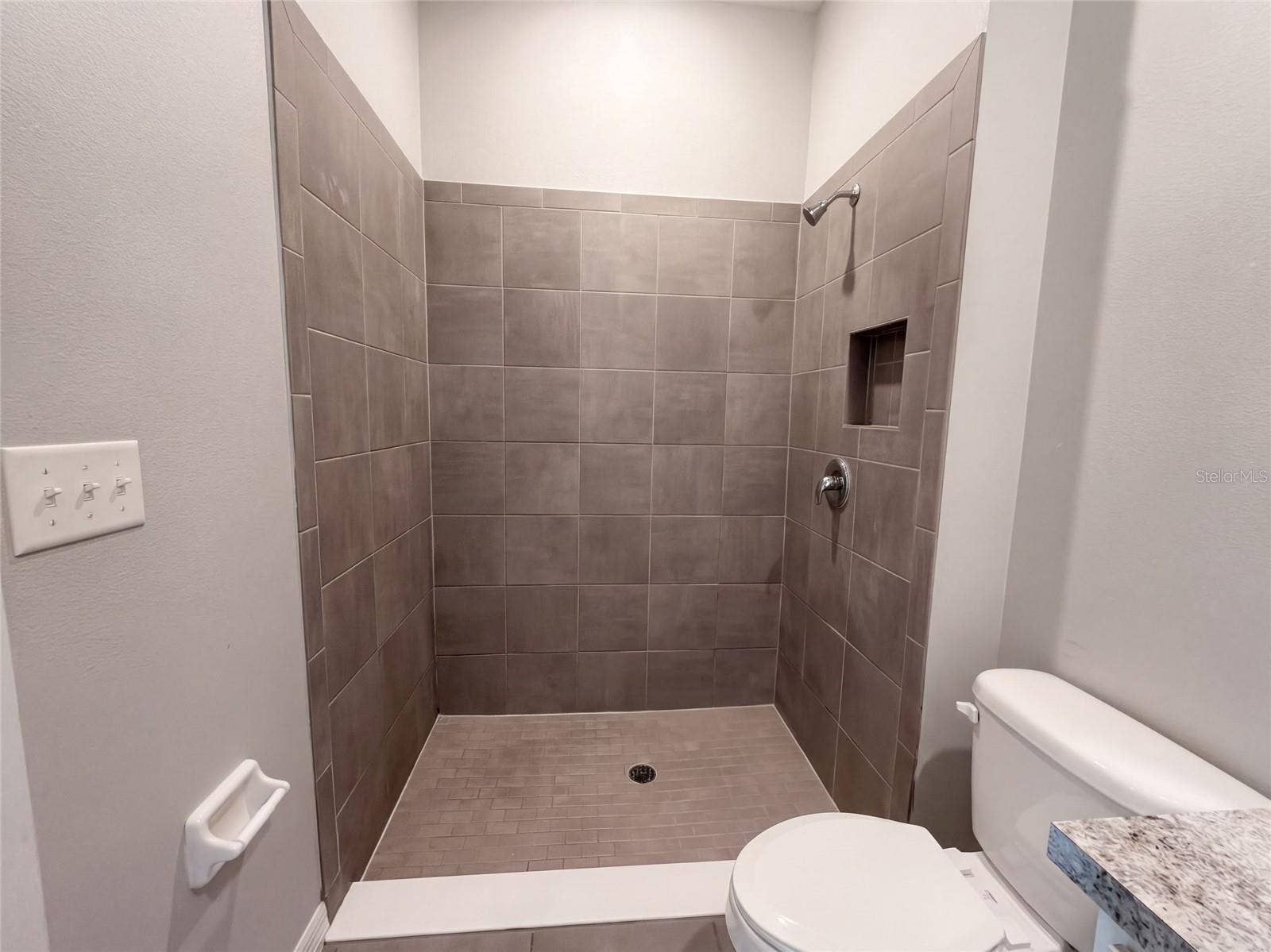 585 BARRIER REEF STREET, Ruskin, FL 33570