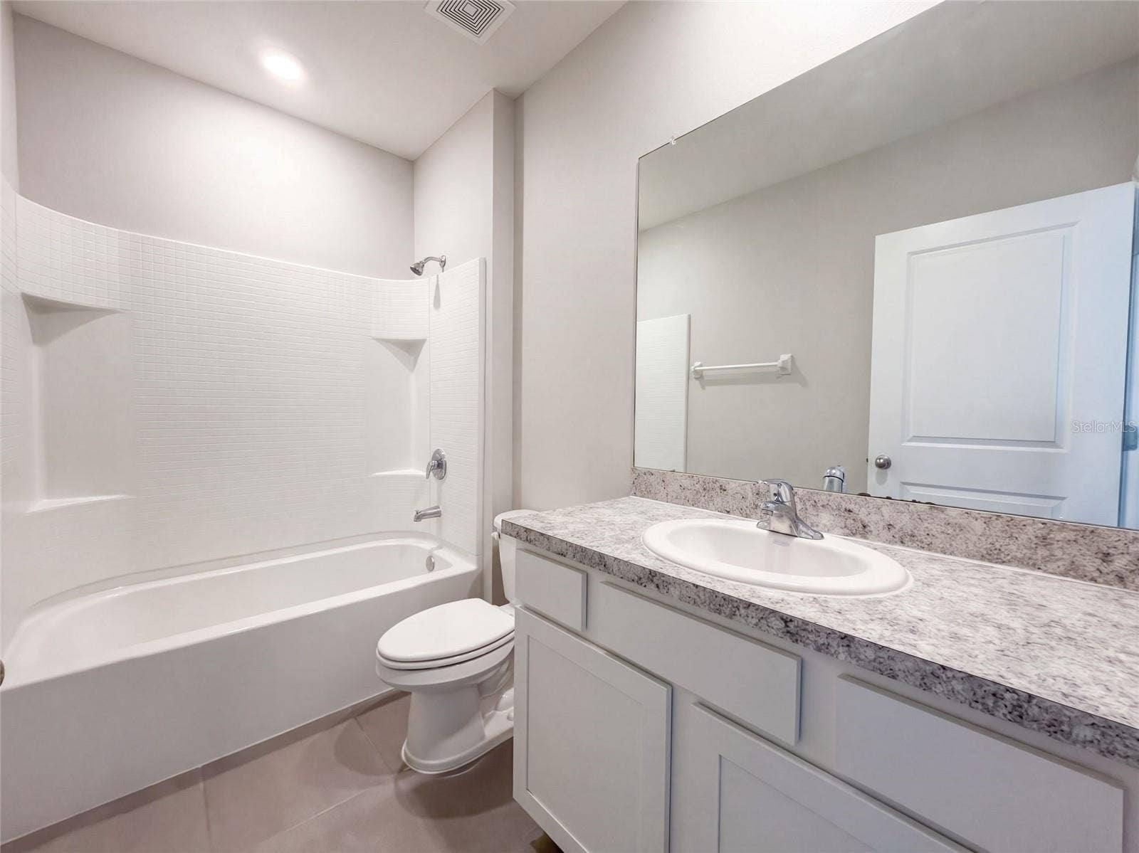 585 BARRIER REEF STREET, Ruskin, FL 33570