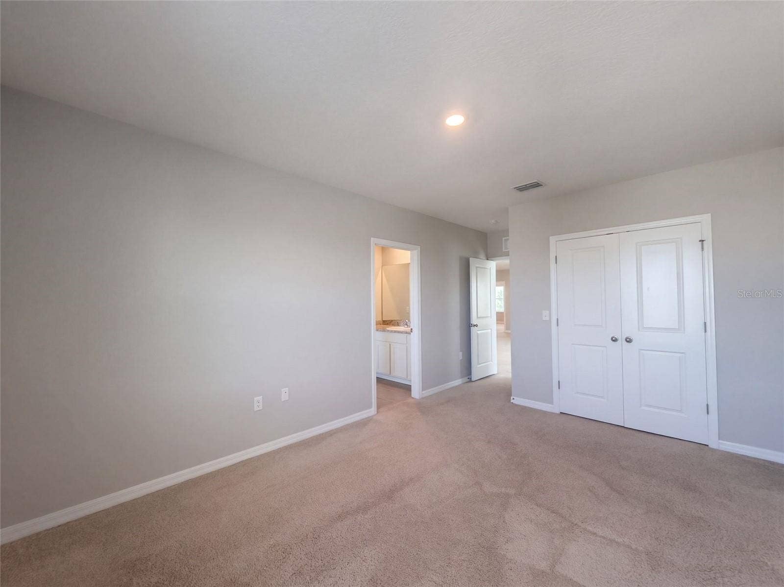 585 BARRIER REEF STREET, Ruskin, FL 33570