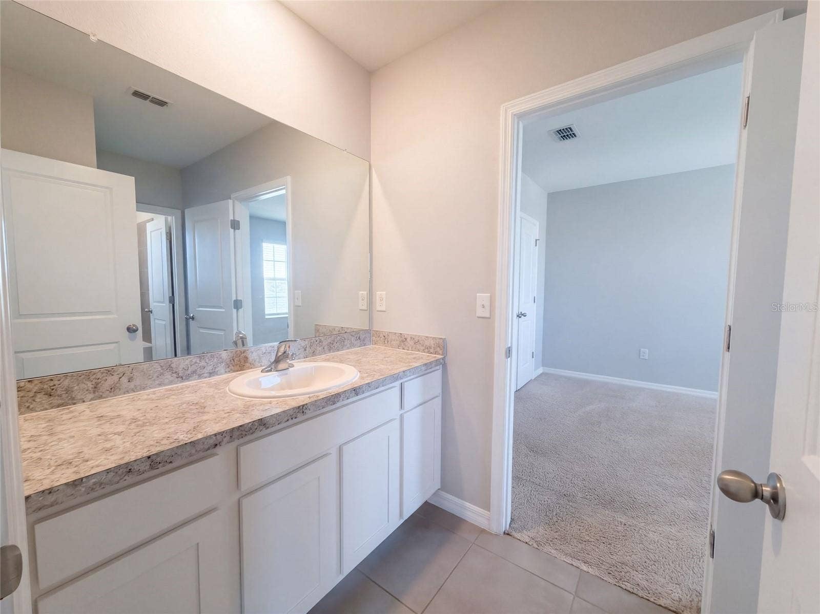 585 BARRIER REEF STREET, Ruskin, FL 33570