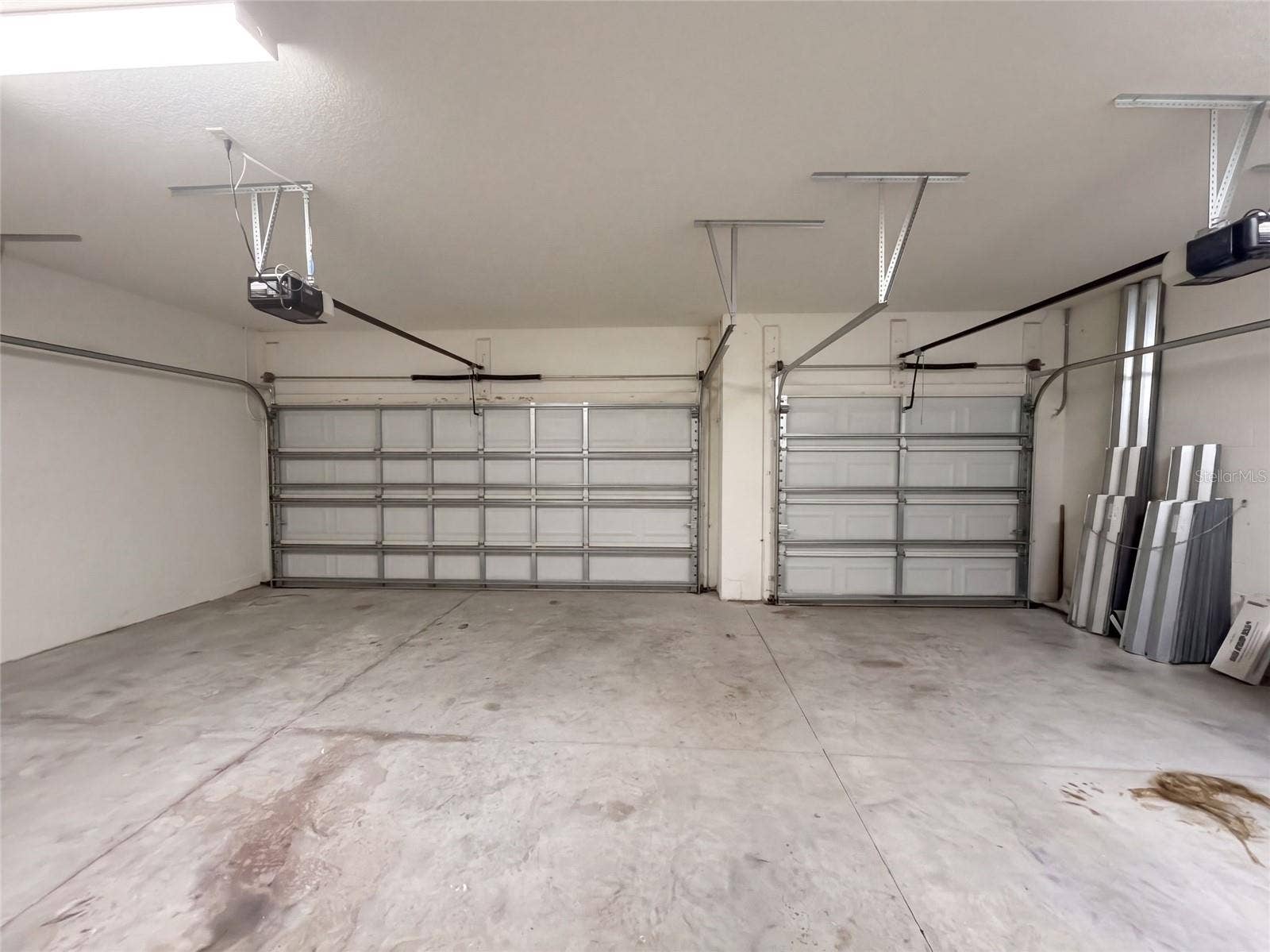 585 BARRIER REEF STREET, Ruskin, FL 33570