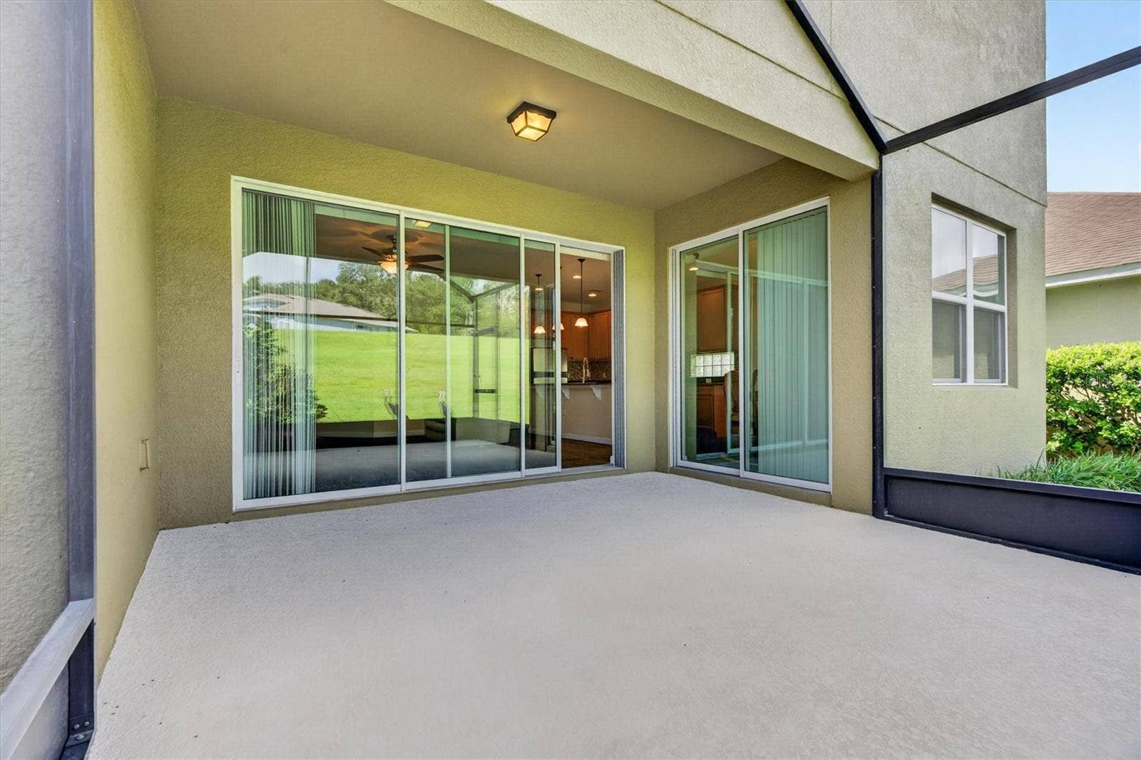 2315 NATOMA BOULEVARD, Mount Dora, FL 32757 Screened in patio