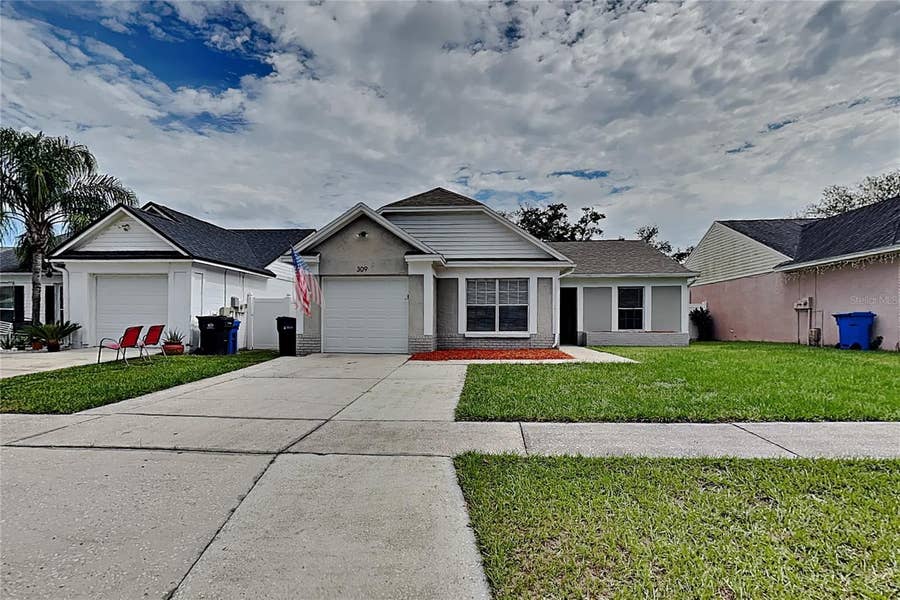 Property photo for Valrico, FL