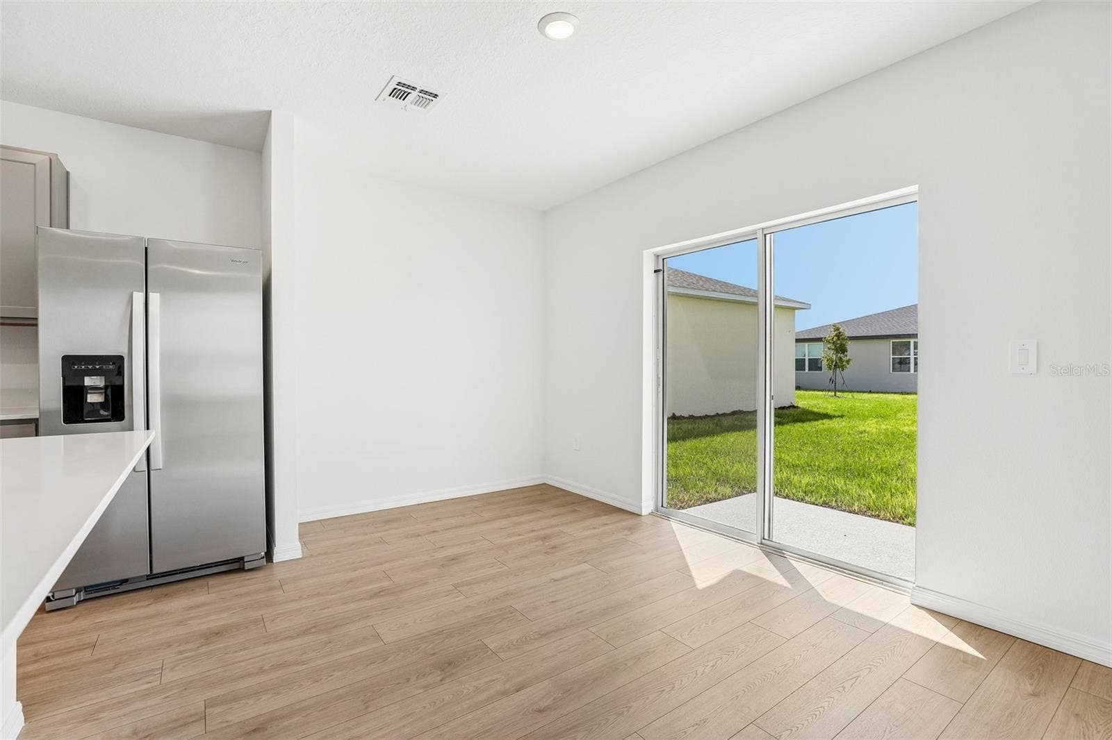 4565 BARBERRY AVENUE, Lakeland, FL 33811 4565 BARBERRY AVENUE, Lakeland, FL 33811