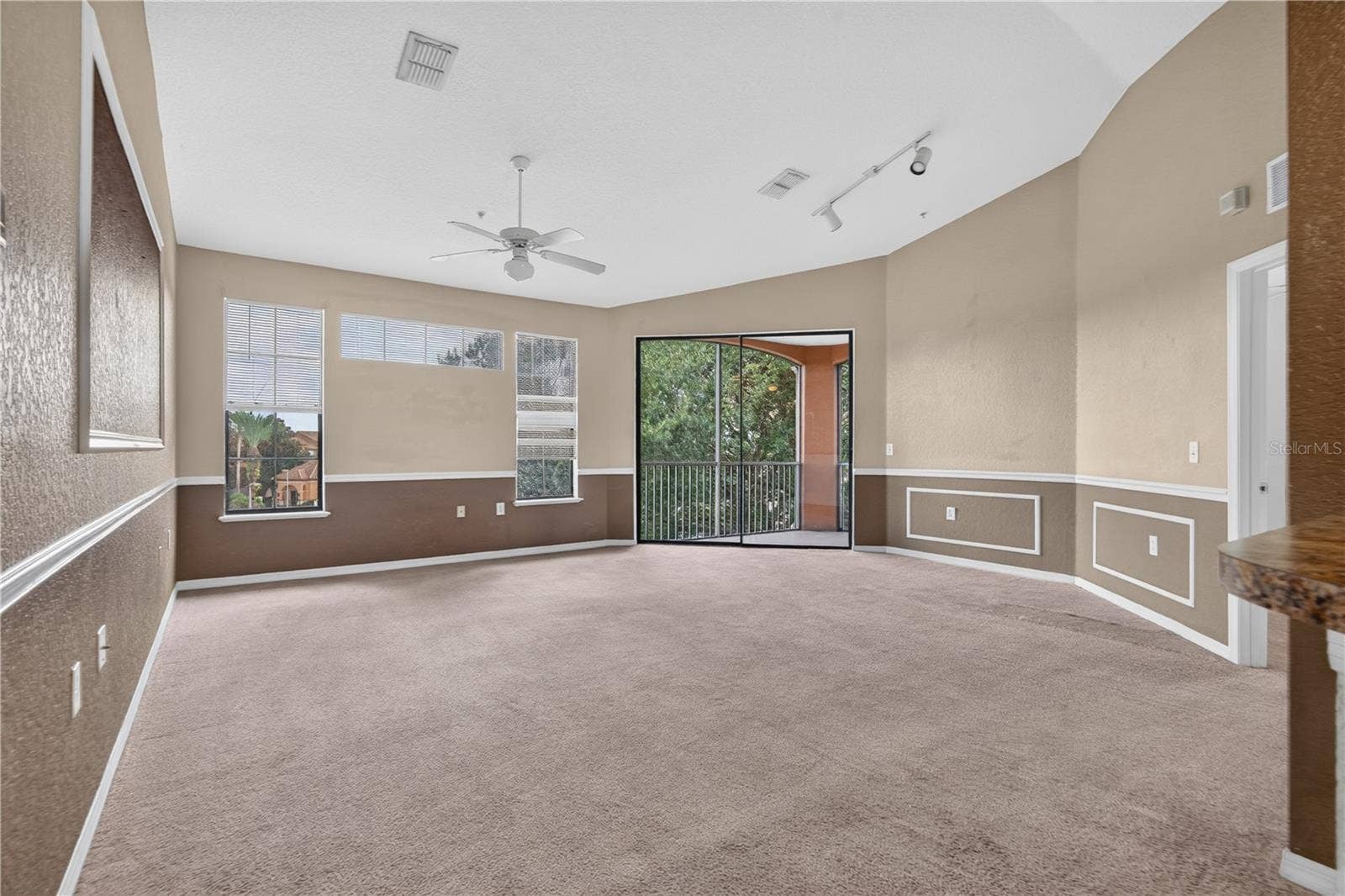 6149 METROWEST BOULEVARD, #308, Orlando, FL 32835