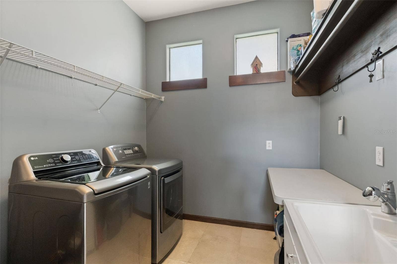 10226 WITTENBERG WAY, Orlando, FL 32832 Laundry Room