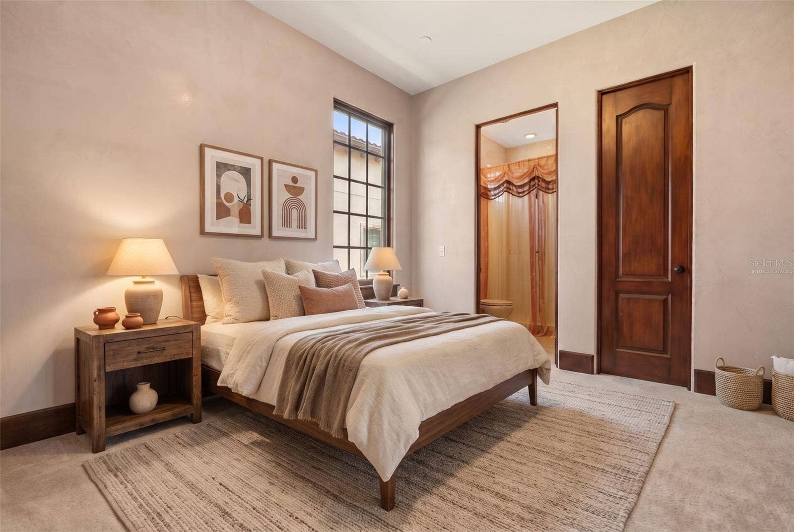 10226 WITTENBERG WAY, Orlando, FL 32832 First Floor En Suite- Photo has been virtually staged
