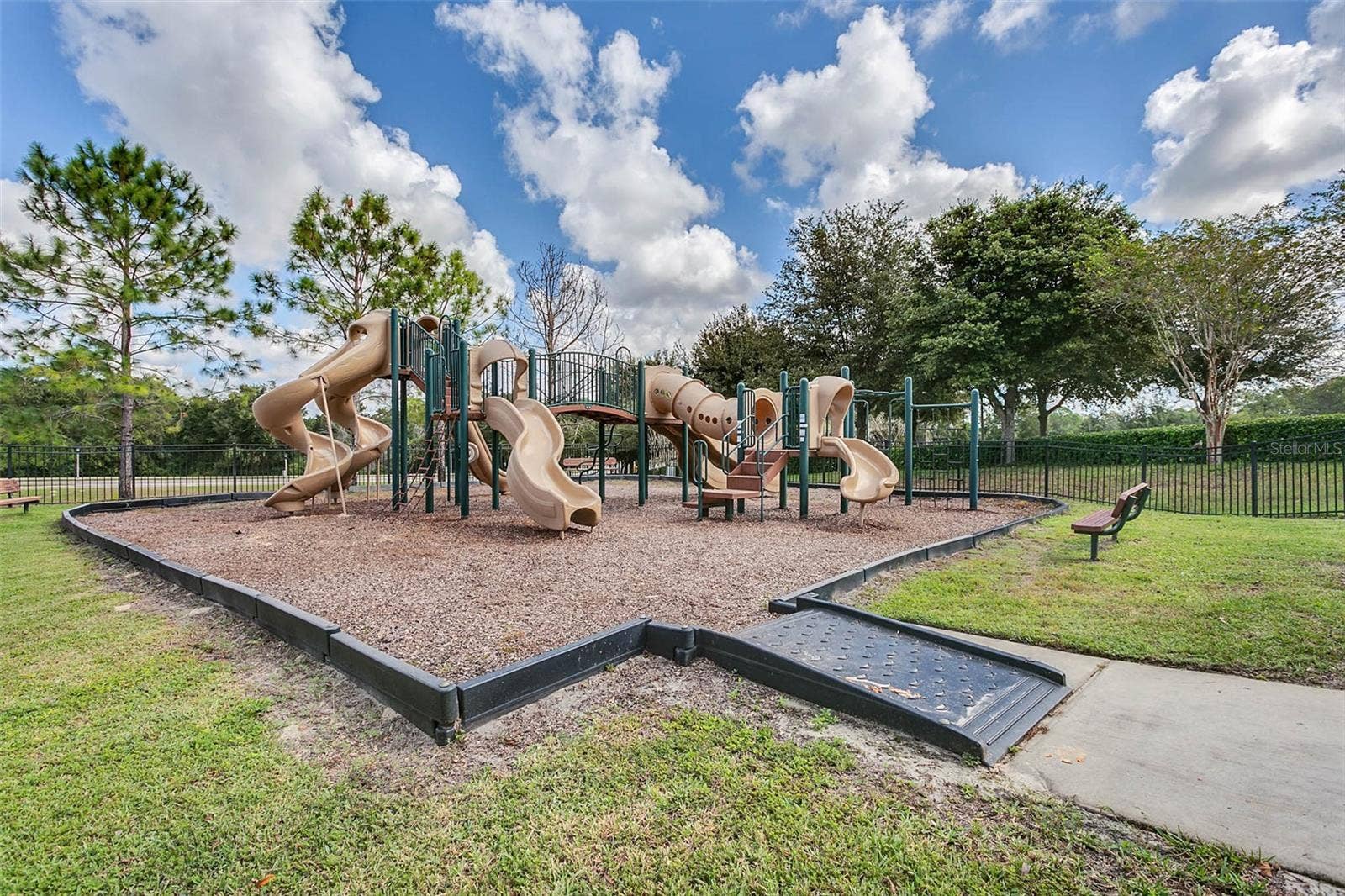 6025 CLAYSTONE WAY, Mount Dora, FL 32757