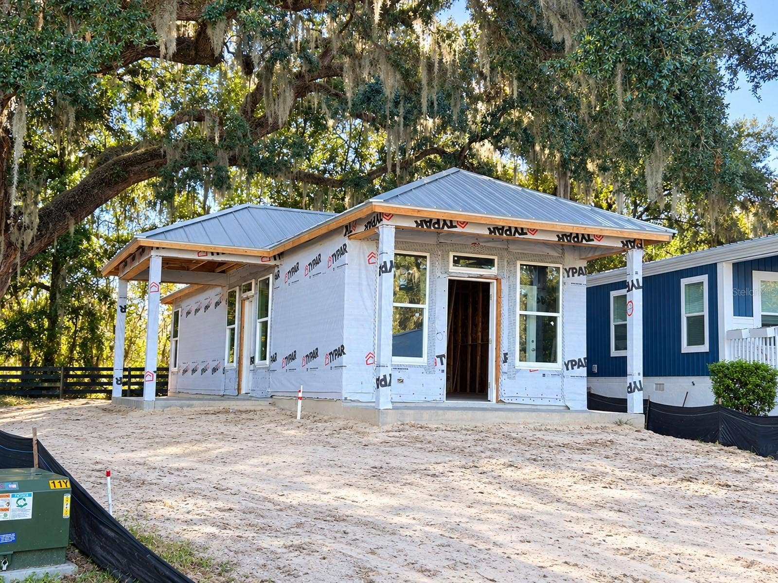 3621 UMBRELLA TREE LANE, Oxford, FL 34484 Construction