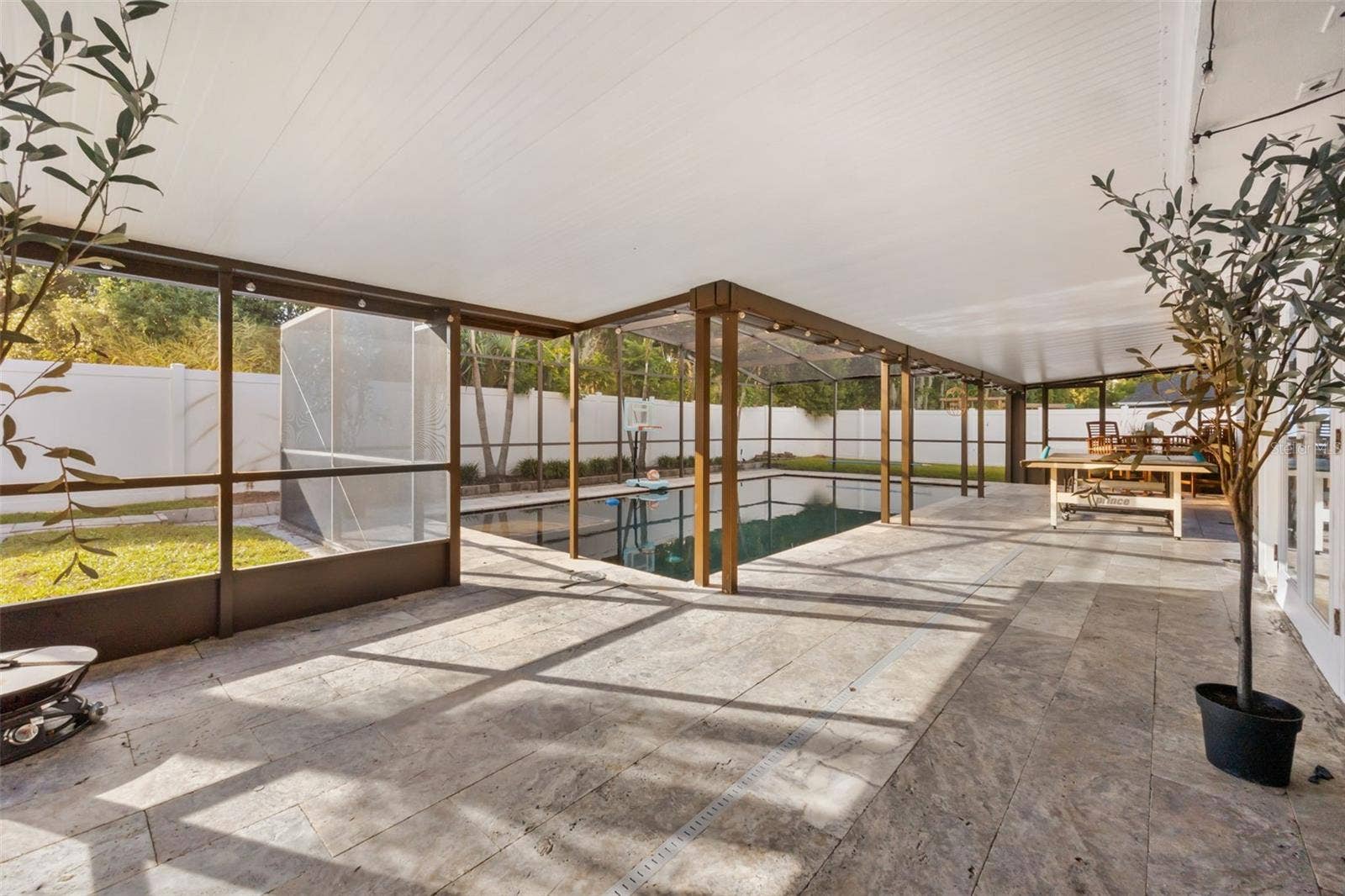 616 STRATHMORE DRIVE, Orlando, FL 32803 616 STRATHMORE DRIVE, Orlando, FL 32803