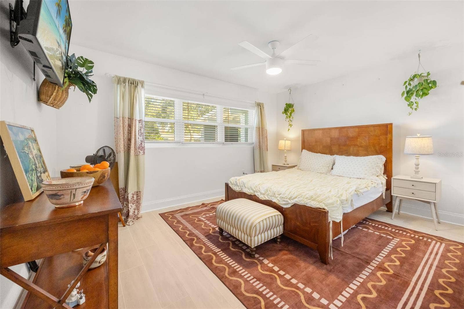 616 STRATHMORE DRIVE, Orlando, FL 32803 616 STRATHMORE DRIVE, Orlando, FL 32803