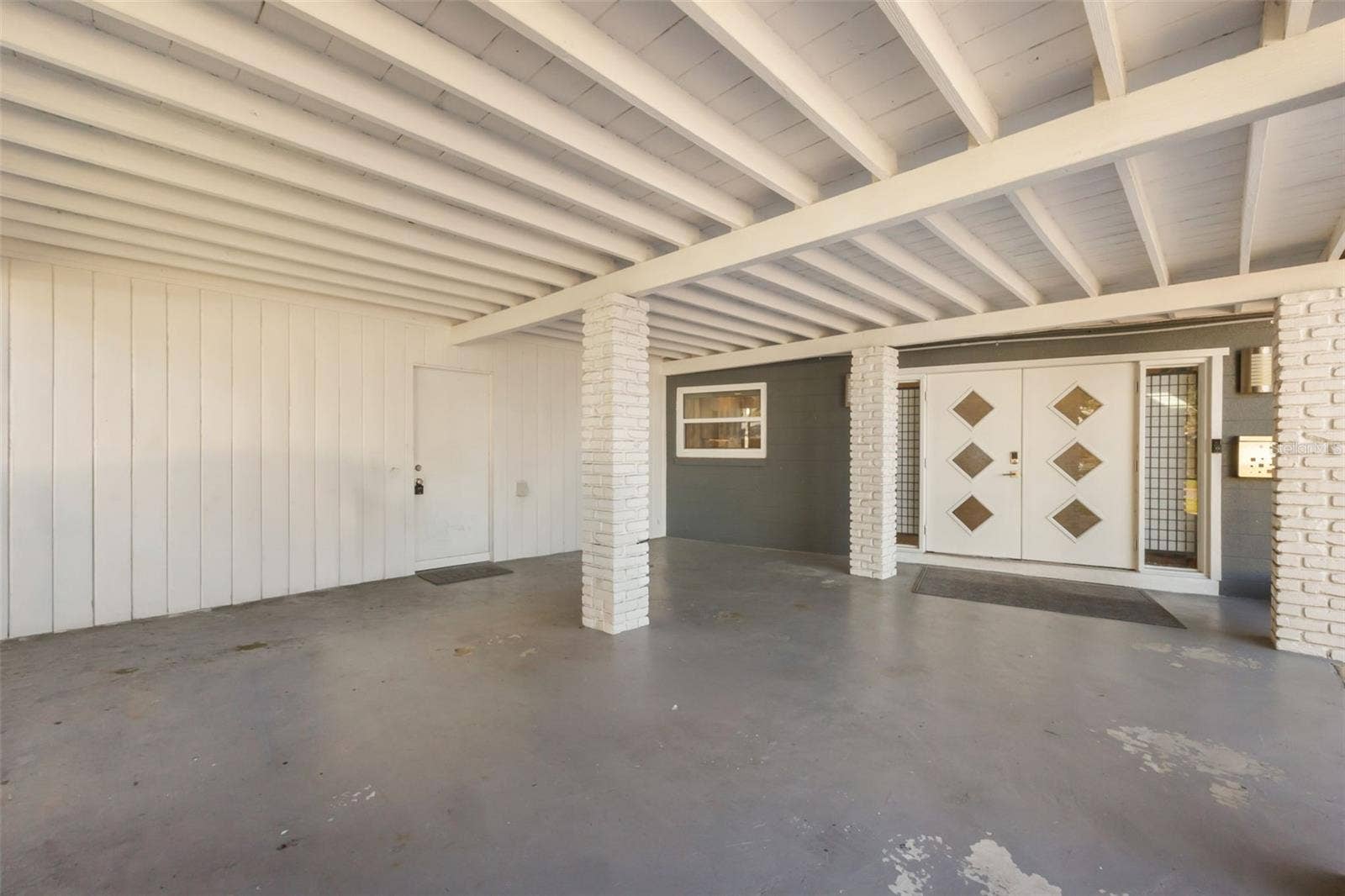 616 STRATHMORE DRIVE, Orlando, FL 32803 616 STRATHMORE DRIVE, Orlando, FL 32803
