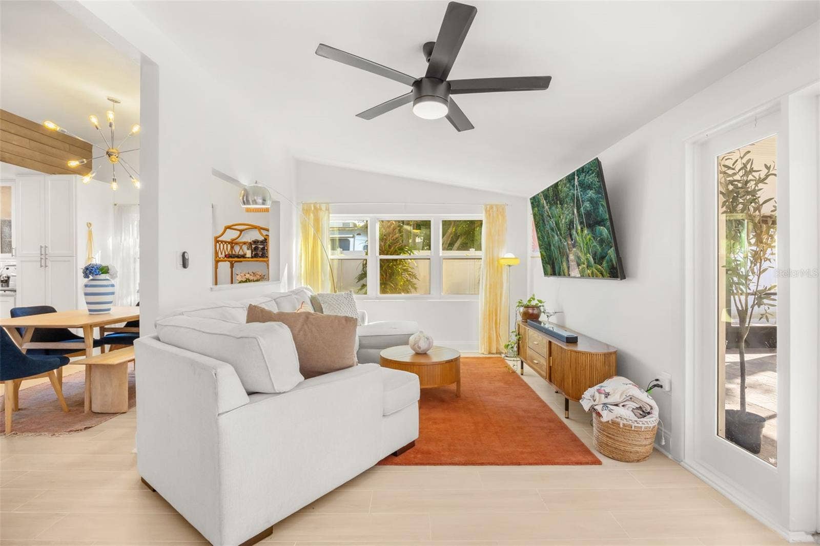 616 STRATHMORE DRIVE, Orlando, FL 32803 616 STRATHMORE DRIVE, Orlando, FL 32803