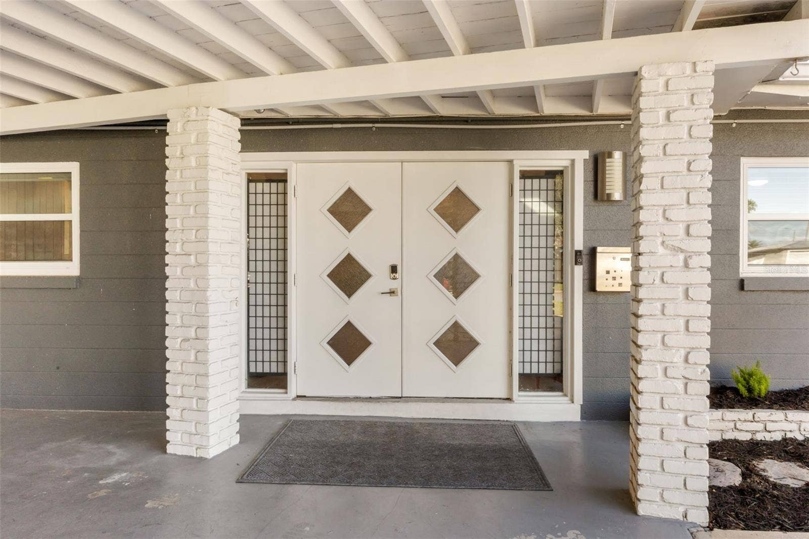 616 STRATHMORE DRIVE, Orlando, FL 32803 616 STRATHMORE DRIVE, Orlando, FL 32803