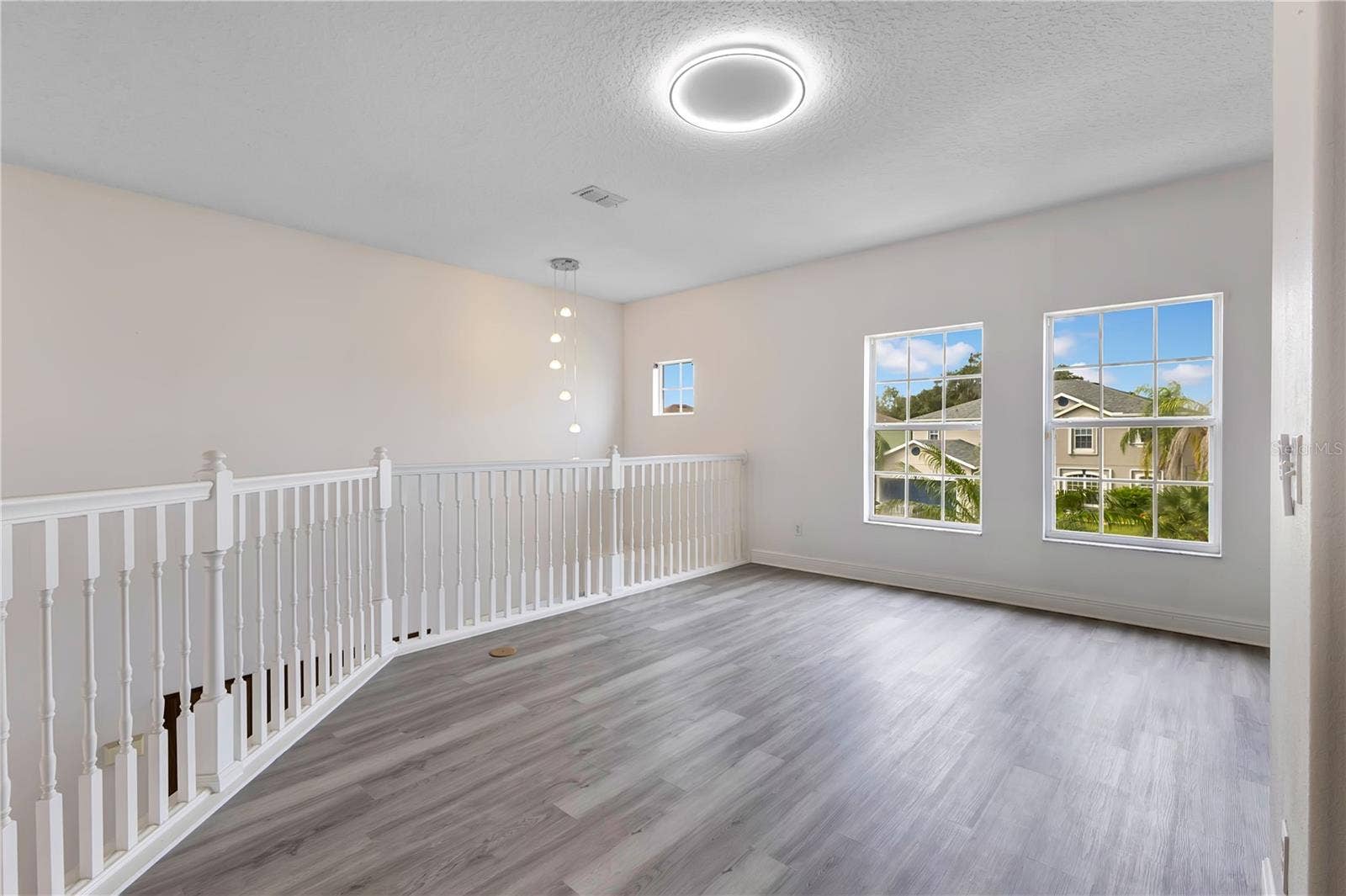 2165 THE OAKS BOULEVARD, Kissimmee, FL 34746 2165 THE OAKS BOULEVARD, Kissimmee, FL 34746