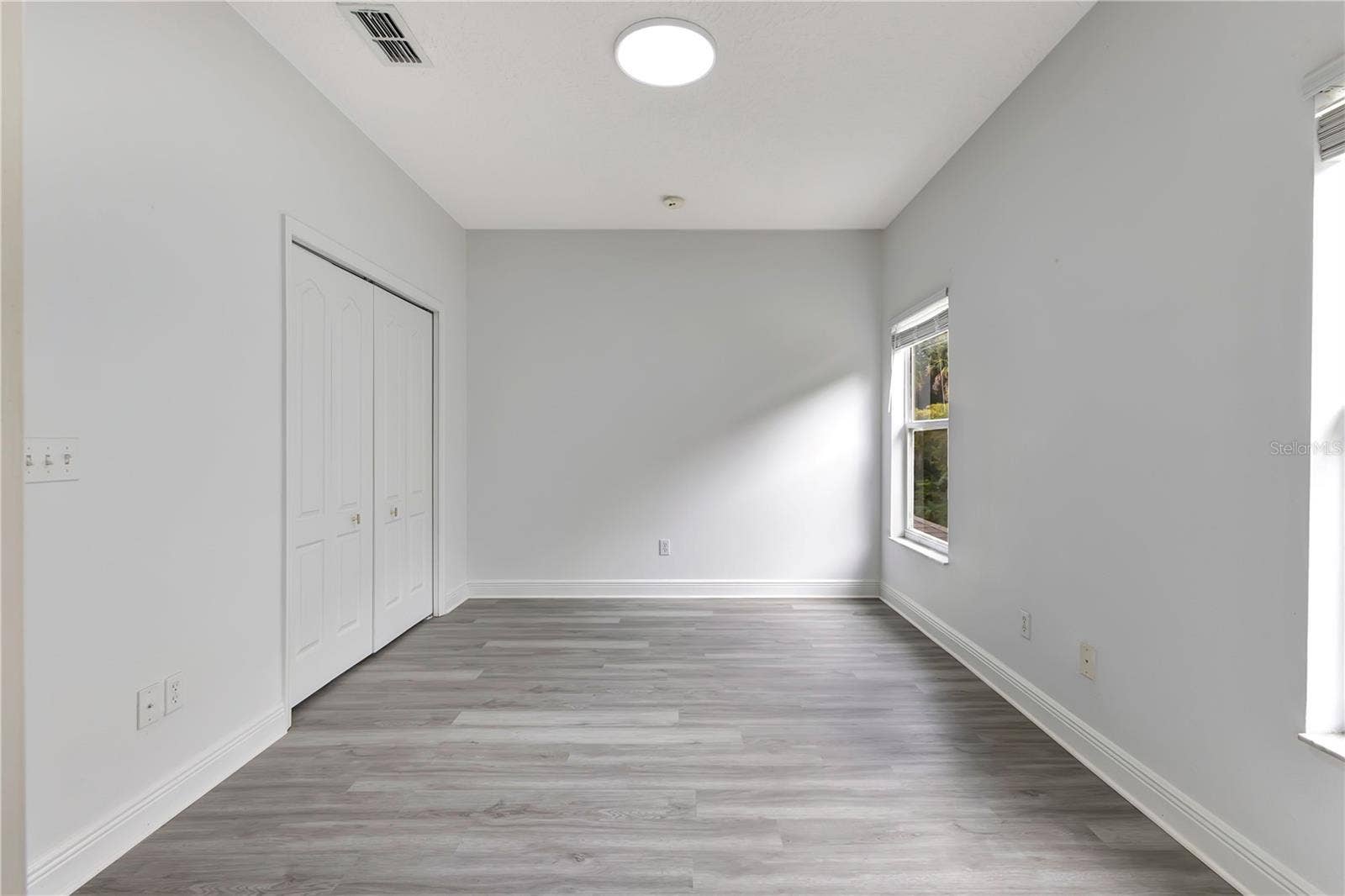 2165 THE OAKS BOULEVARD, Kissimmee, FL 34746 2165 THE OAKS BOULEVARD, Kissimmee, FL 34746