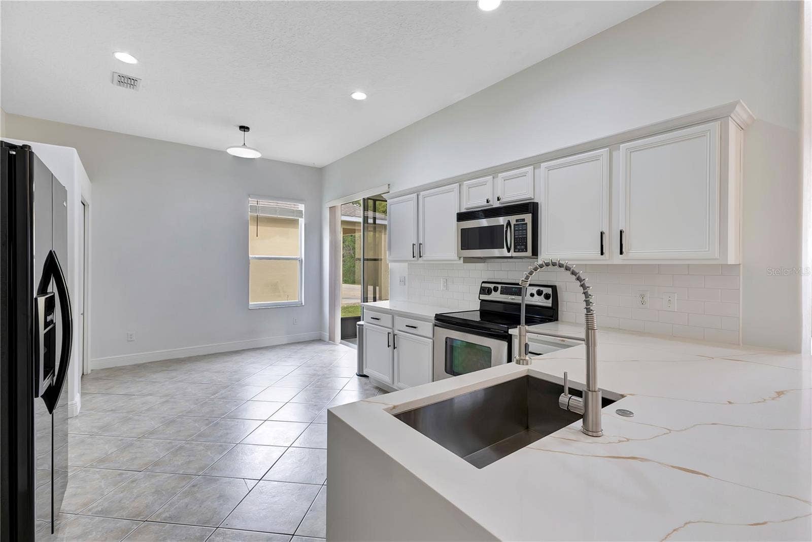 2165 THE OAKS BOULEVARD, Kissimmee, FL 34746 2165 THE OAKS BOULEVARD, Kissimmee, FL 34746