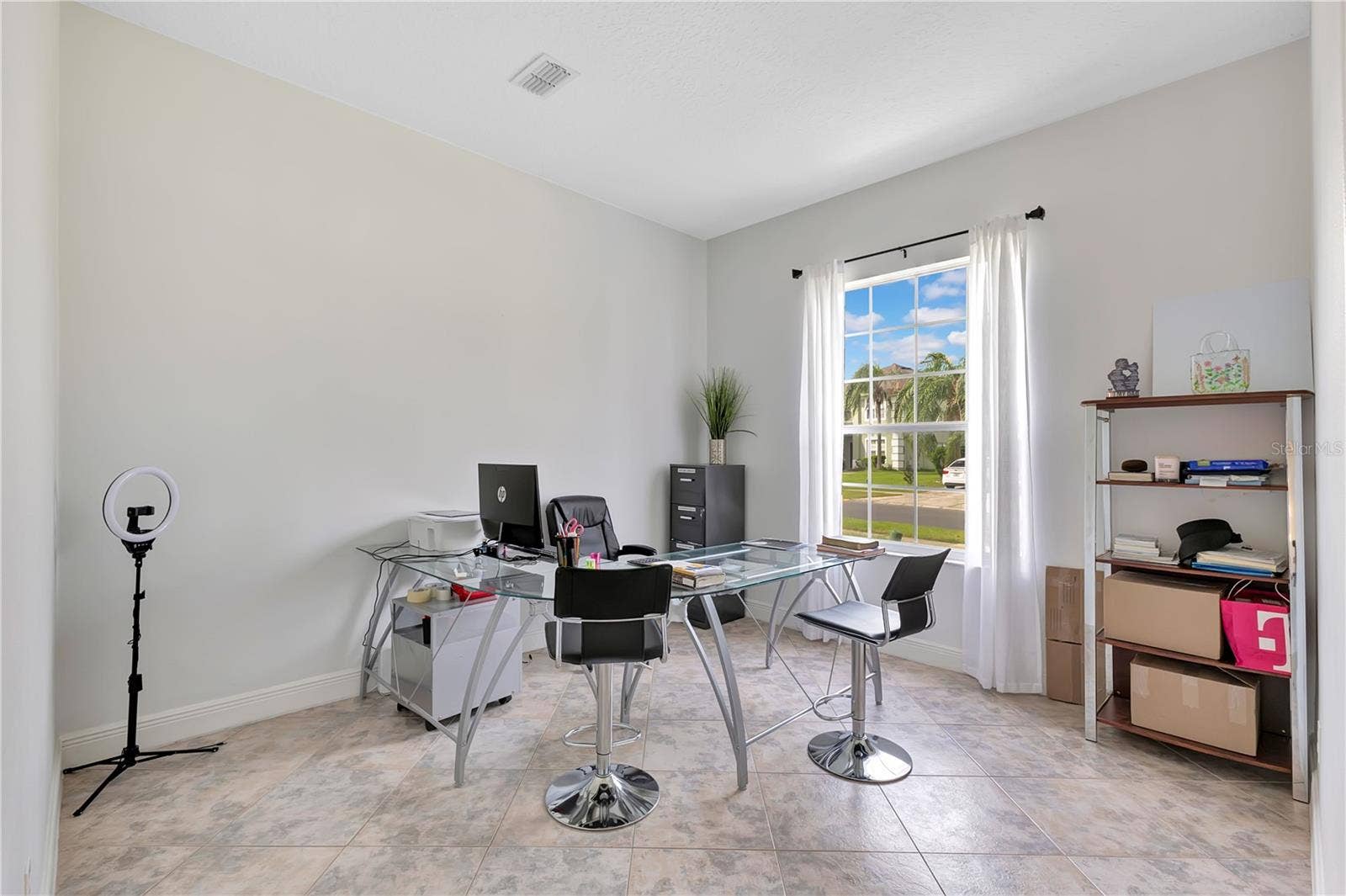2165 THE OAKS BOULEVARD, Kissimmee, FL 34746 2165 THE OAKS BOULEVARD, Kissimmee, FL 34746