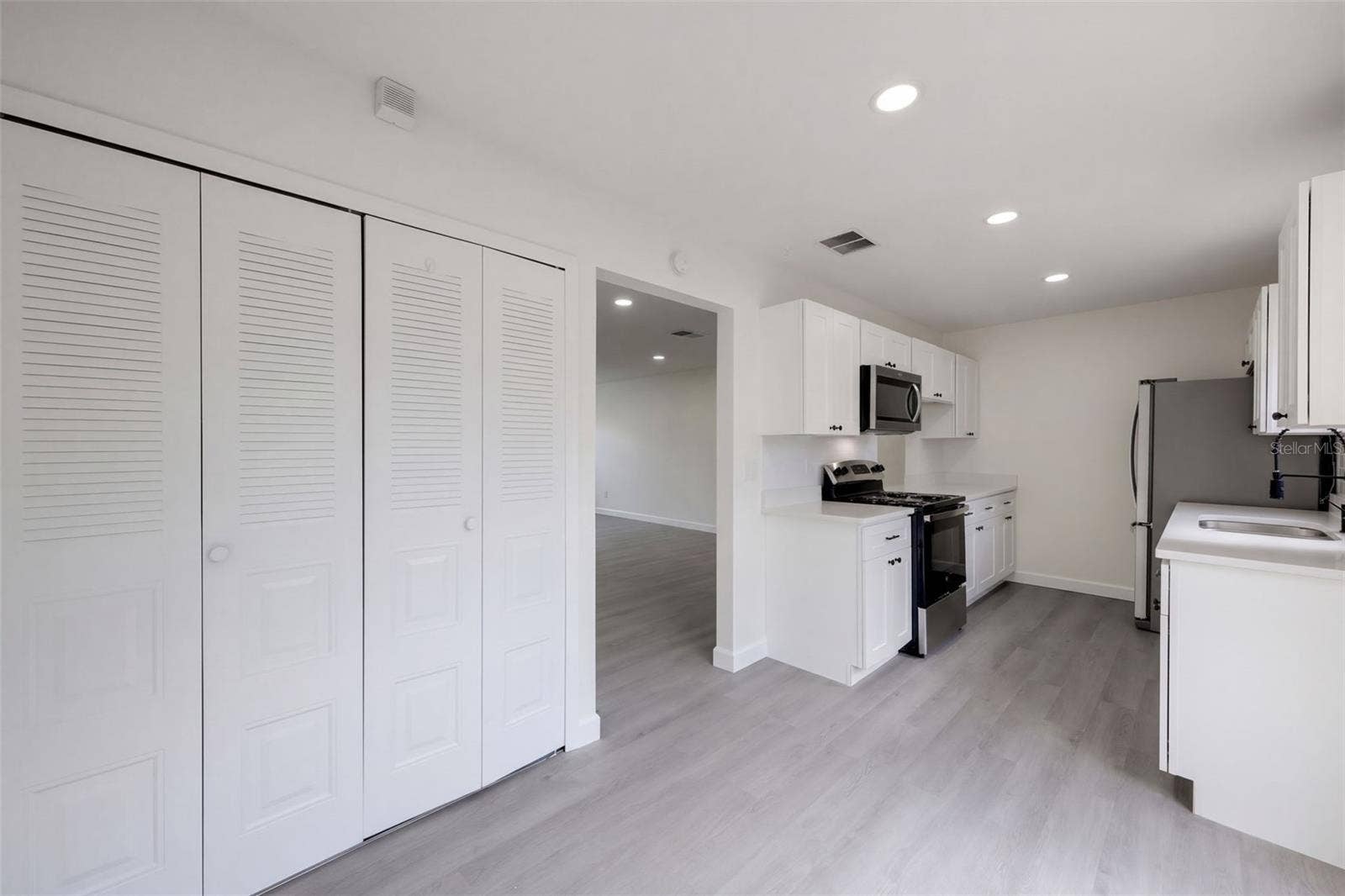 6266 YORKTOWN DRIVE, #179, Orlando, FL 32807