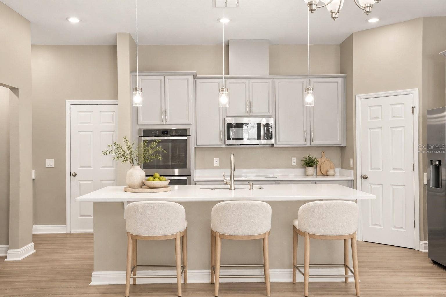 9279 GRAND ISLAND WAY, Winter Garden, FL 34787 Virtually Staged