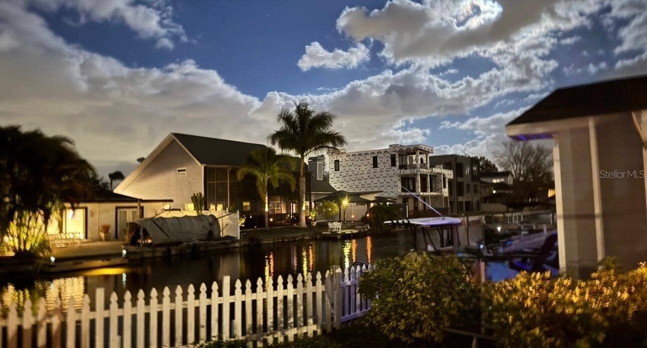 22 CYPRESS DRIVE, Palm Harbor, FL 34684 22 CYPRESS DRIVE, Palm Harbor, FL 34684