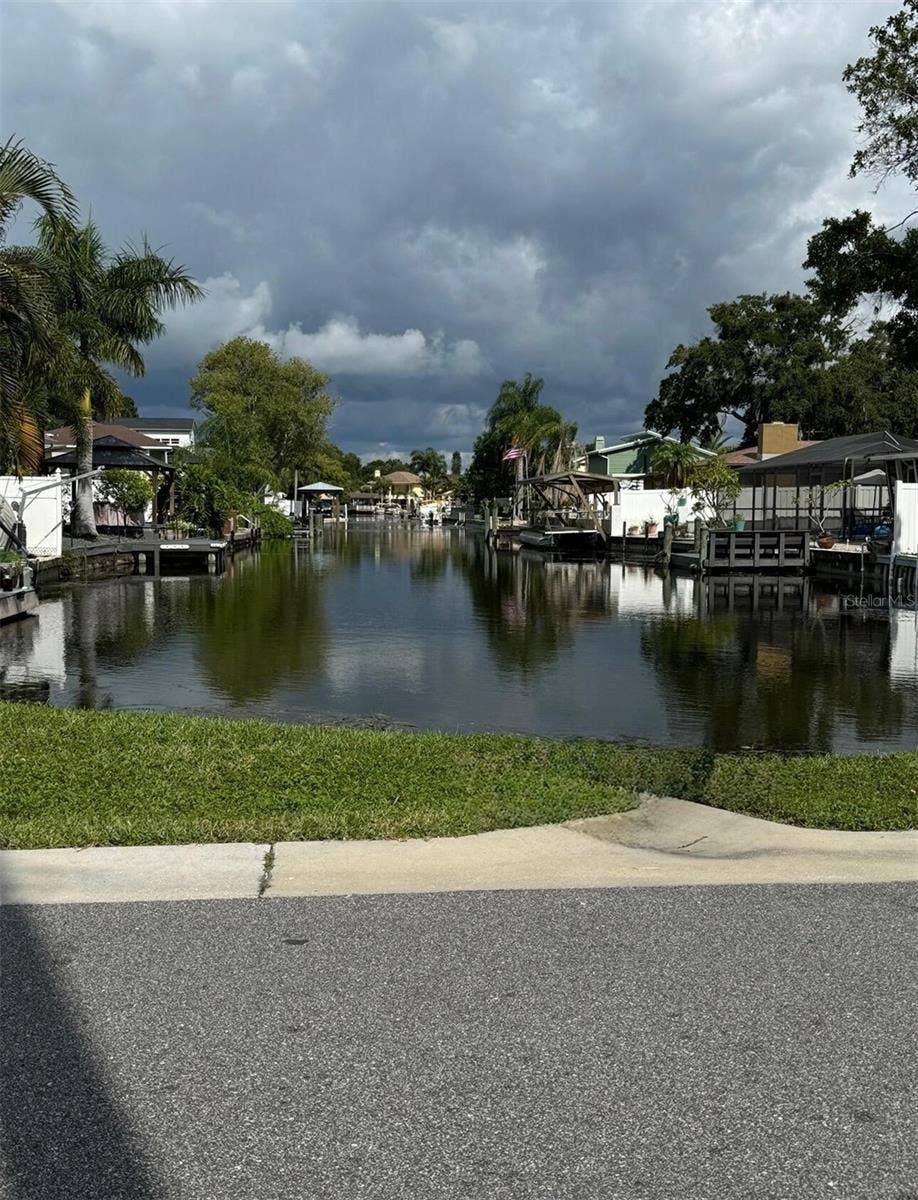 22 CYPRESS DRIVE, Palm Harbor, FL 34684 22 CYPRESS DRIVE, Palm Harbor, FL 34684