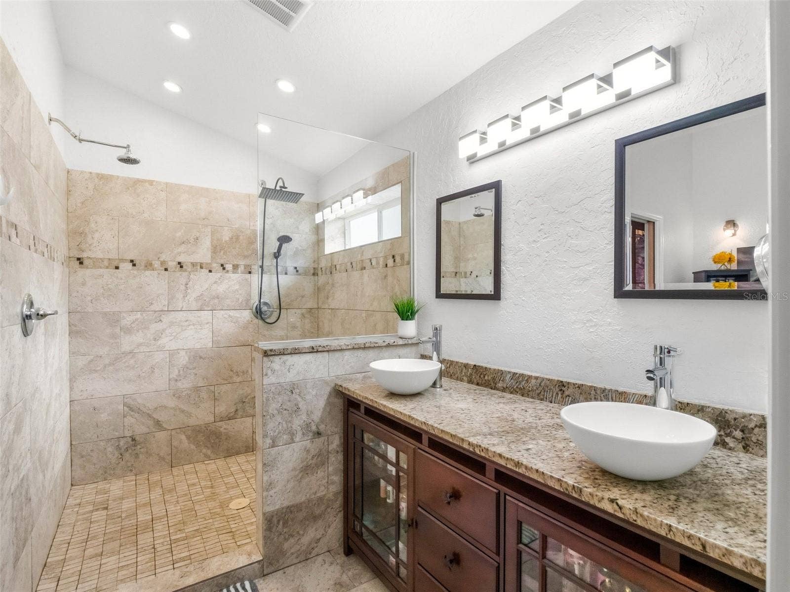 11883 HARTFORDSHIRE WAY, Orlando, FL 32824 11883 HARTFORDSHIRE WAY, Orlando, FL 32824