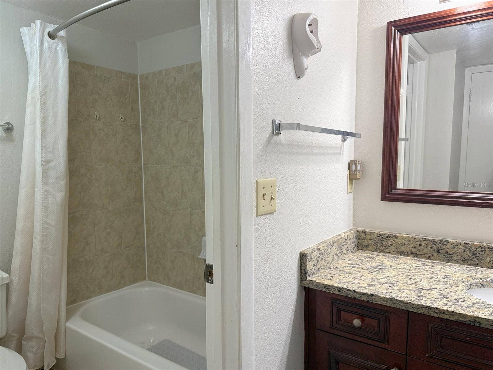 6337 PARC CORNICHE DRIVE, #2305, Orlando, FL 32821 6337 PARC CORNICHE DRIVE, #2305, Orlando, FL 32821