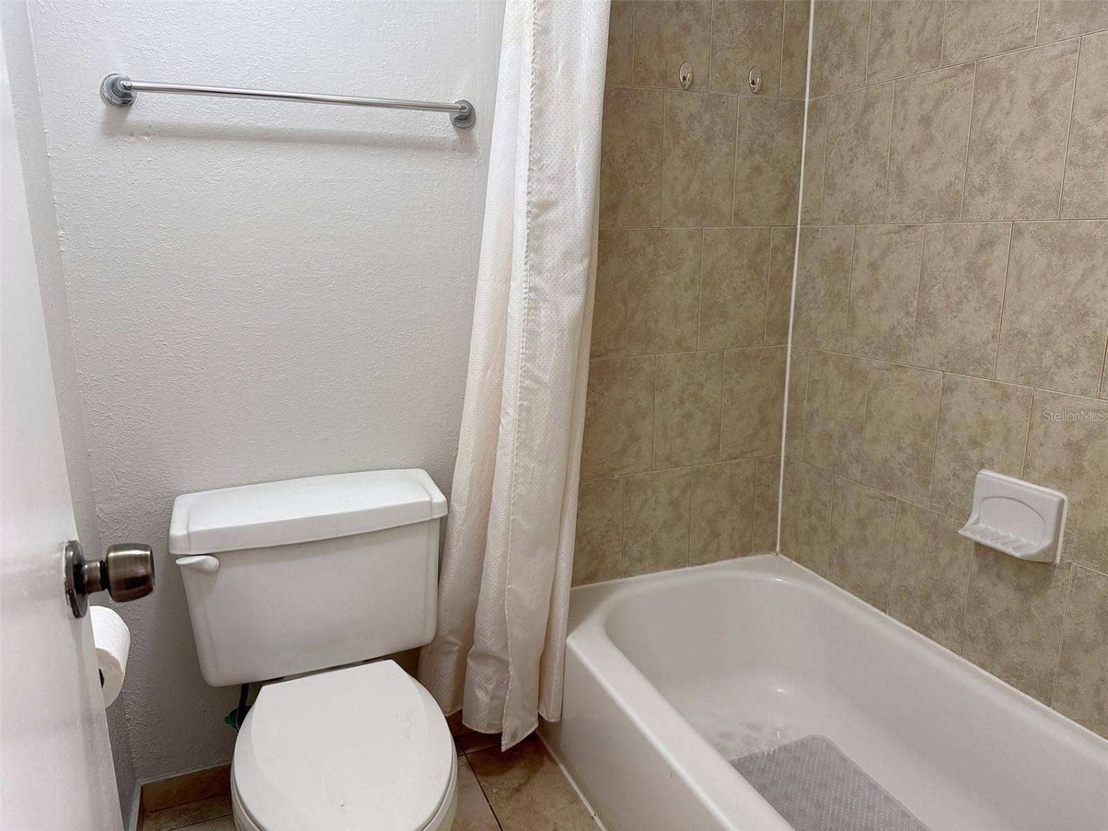 6337 PARC CORNICHE DRIVE, #2305, Orlando, FL 32821 6337 PARC CORNICHE DRIVE, #2305, Orlando, FL 32821