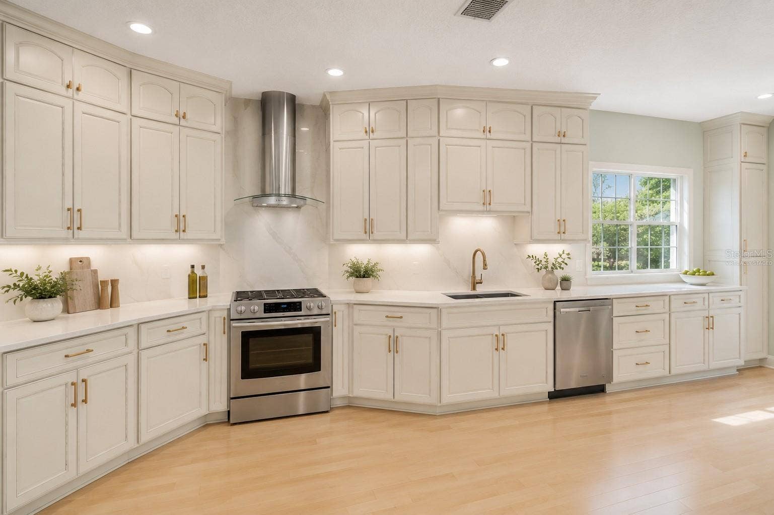 474 N AFTERGLOW CIRCLE, Crystal River, FL 34429 Virtually staged