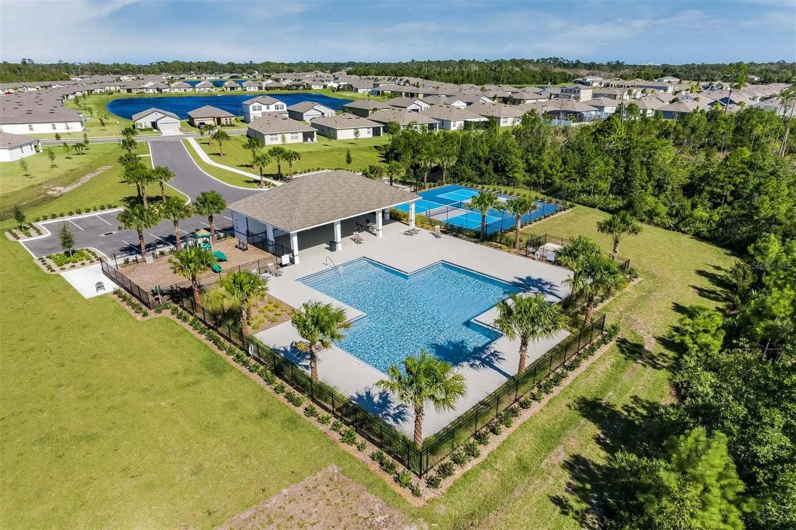 3106 CRAB TRAP DRIVE, New Smyrna Beach, FL 32168 Community pool