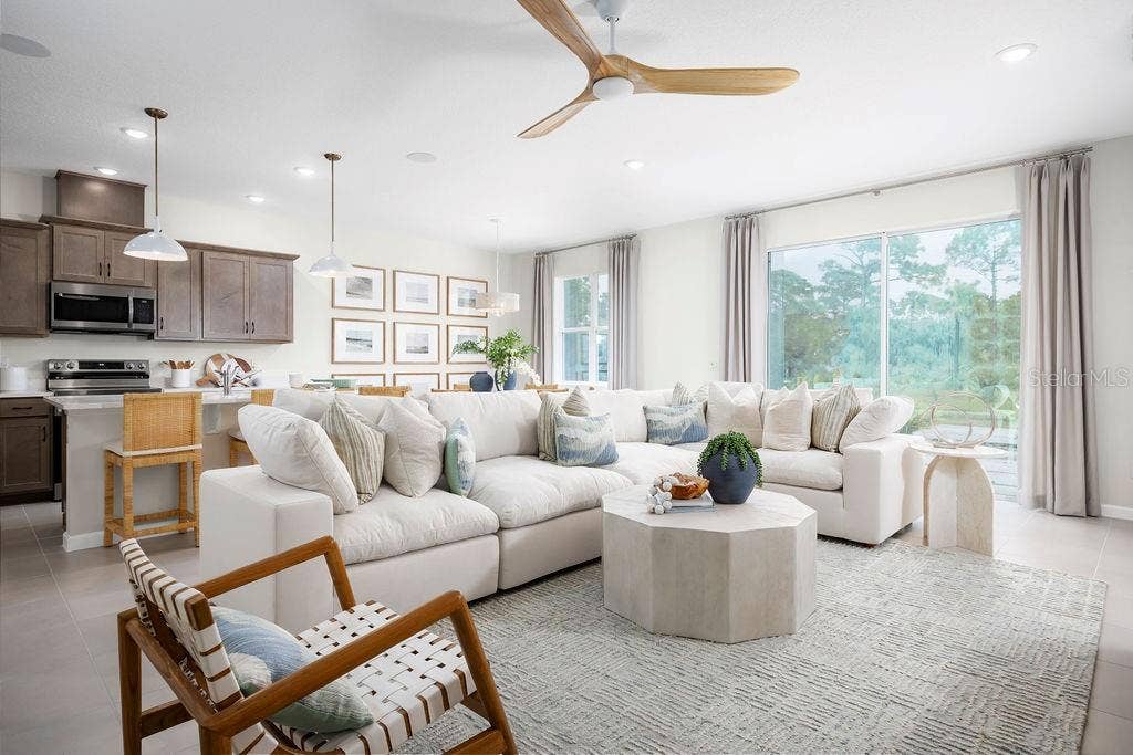 325 FOX RIDGE DRIVE, Groveland, FL 34736 Great Room