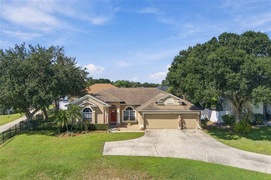 Property photo for 270 LAKE DARBY PLACE, Gotha, FL