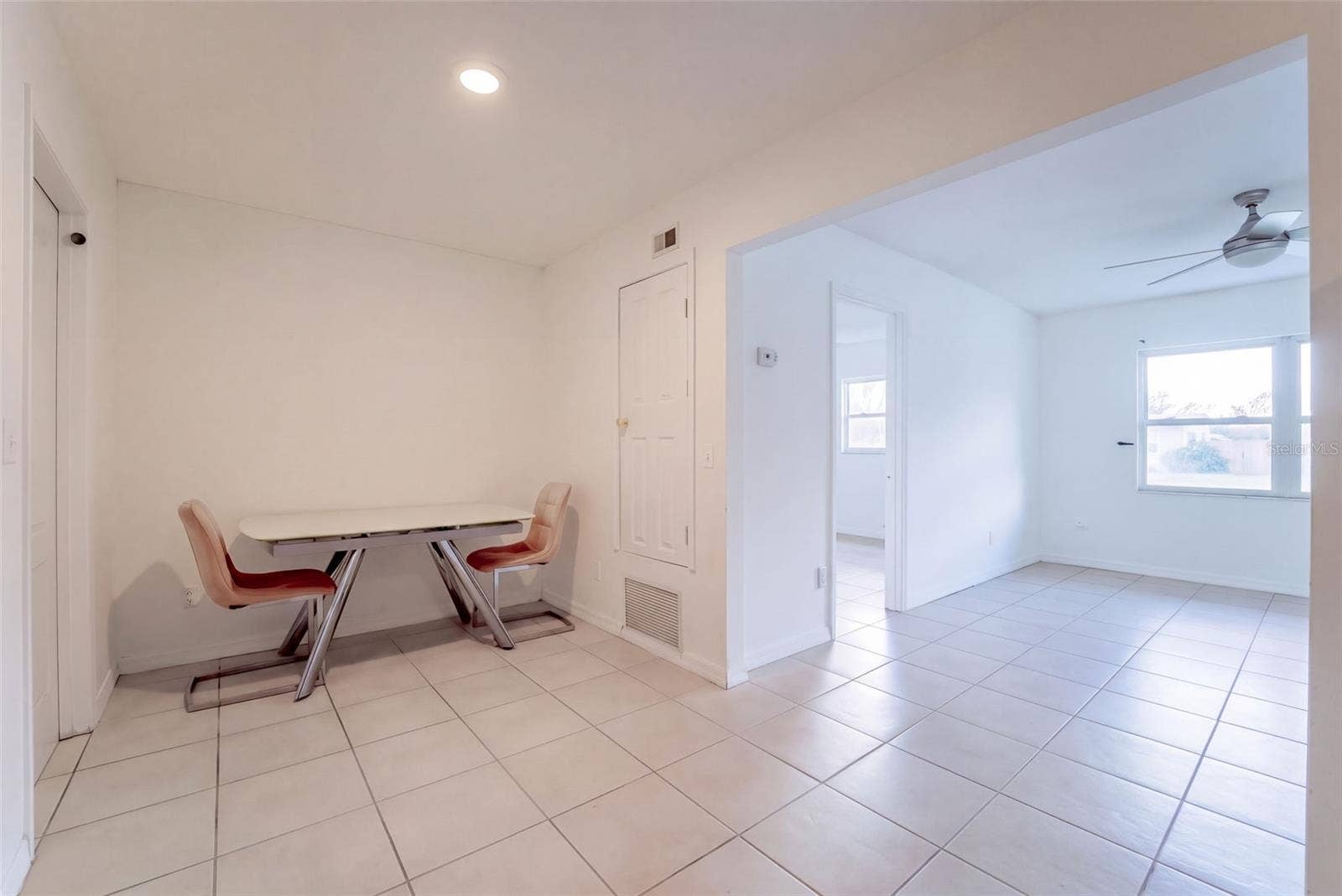 1075 TIMBERLANE TRAIL, Casselberry, FL 32707 1075 TIMBERLANE TRAIL, Casselberry, FL 32707