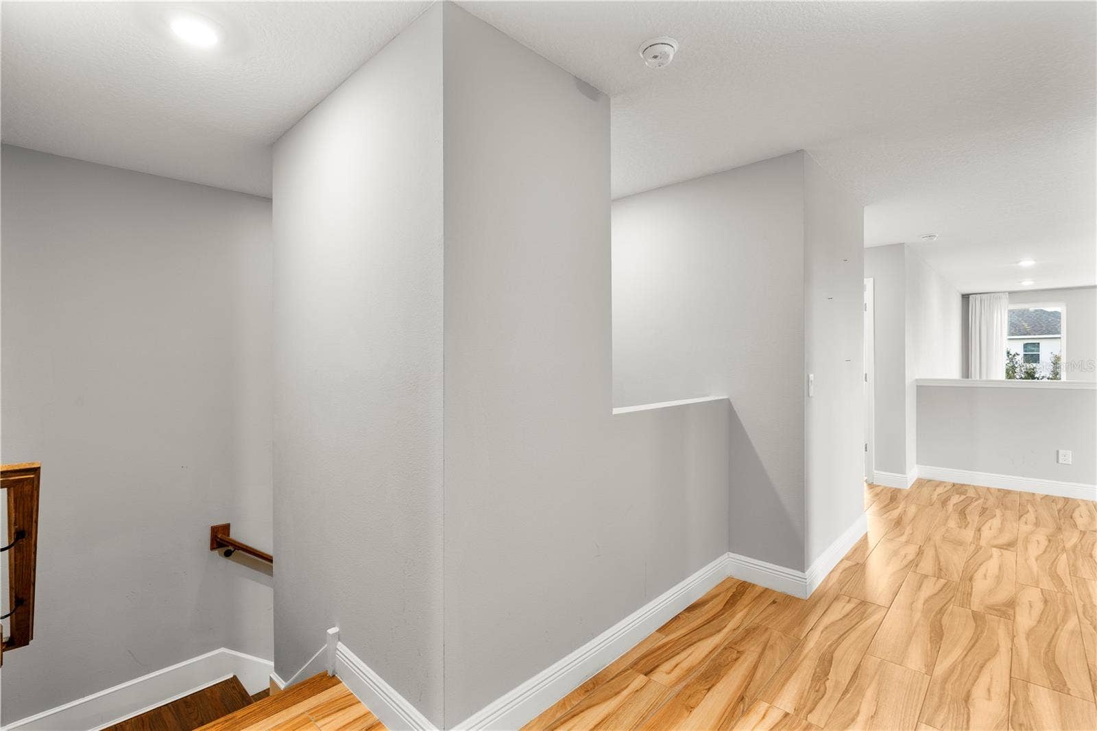 UPSTAIRS HALLWAY