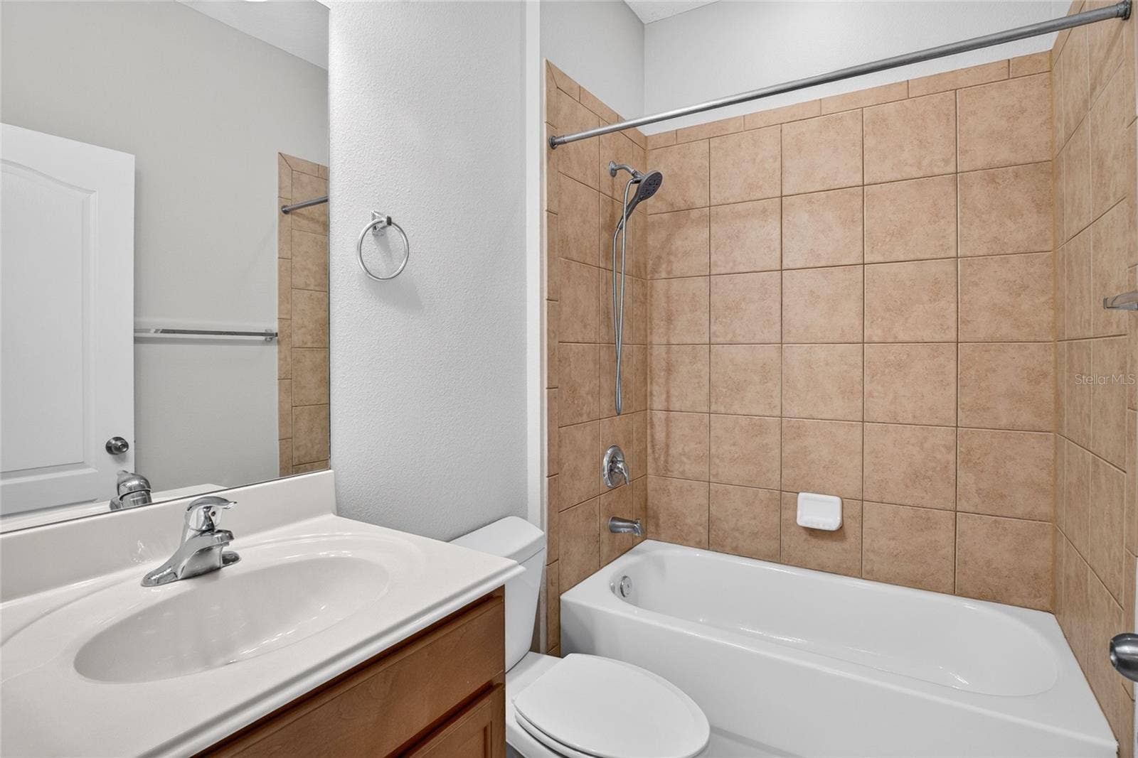 11513 WAKEWORTH STREET, Orlando, FL 32836 11513 WAKEWORTH STREET, Orlando, FL 32836