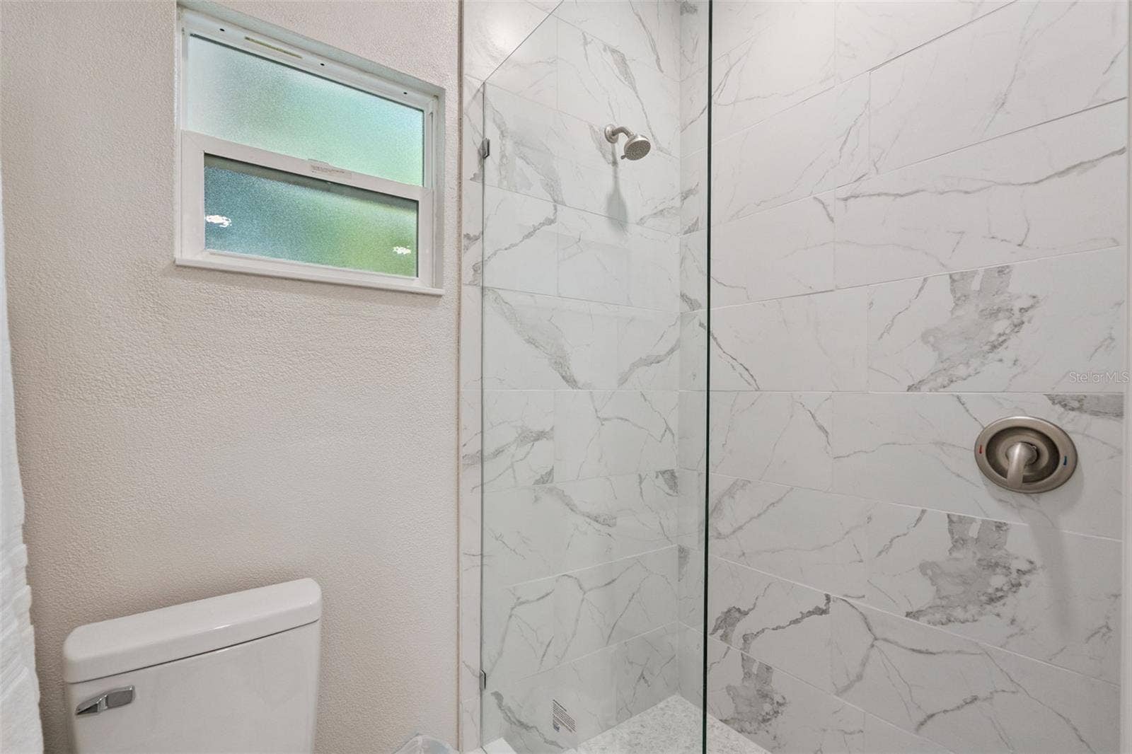 2415 S LAUREL AVENUE, Sanford, FL 32771 primary bathroom