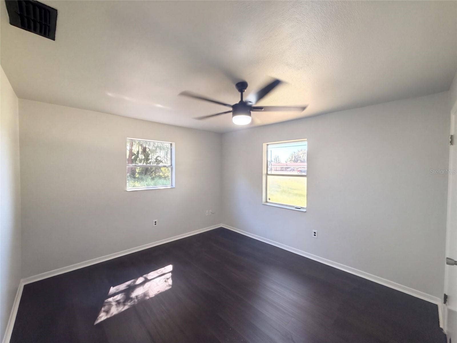 425 W DAUGHTERY ROAD, Lakeland, FL 33809