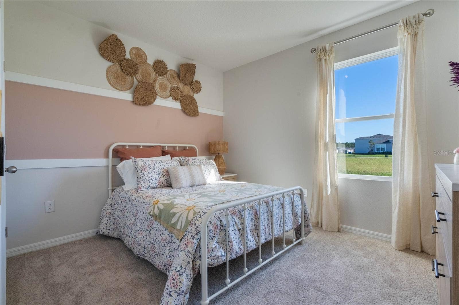 4561 BARBERRY AVENUE, Lakeland, FL 33811 4561 BARBERRY AVENUE, Lakeland, FL 33811
