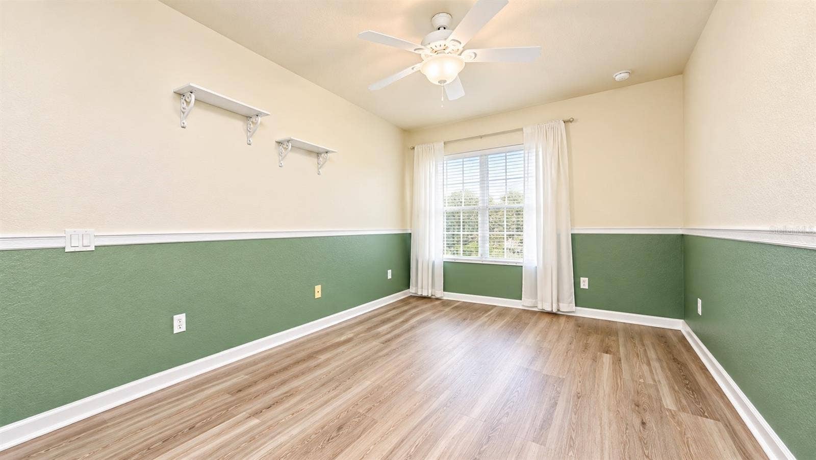 7722 FAIRGROVE AVENUE, Windermere, FL 34786