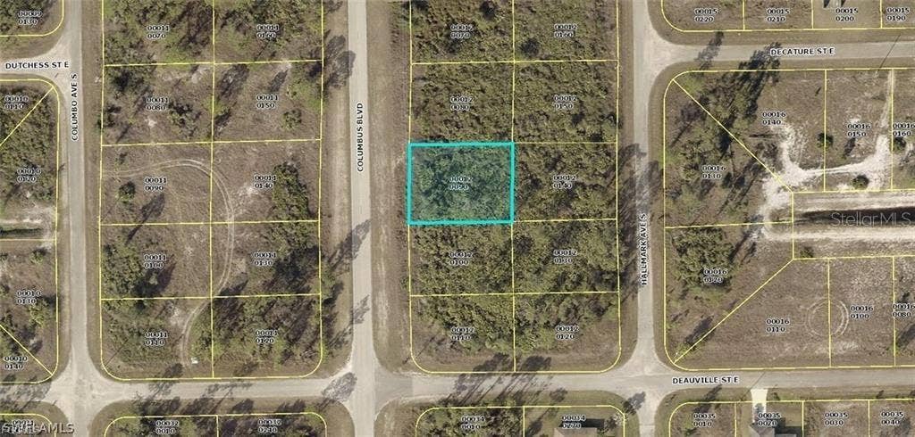 1121 COLUMBUS BOULEVARD, Lehigh Acres, FL 33974 1121 COLUMBUS BOULEVARD, Lehigh Acres, FL 33974