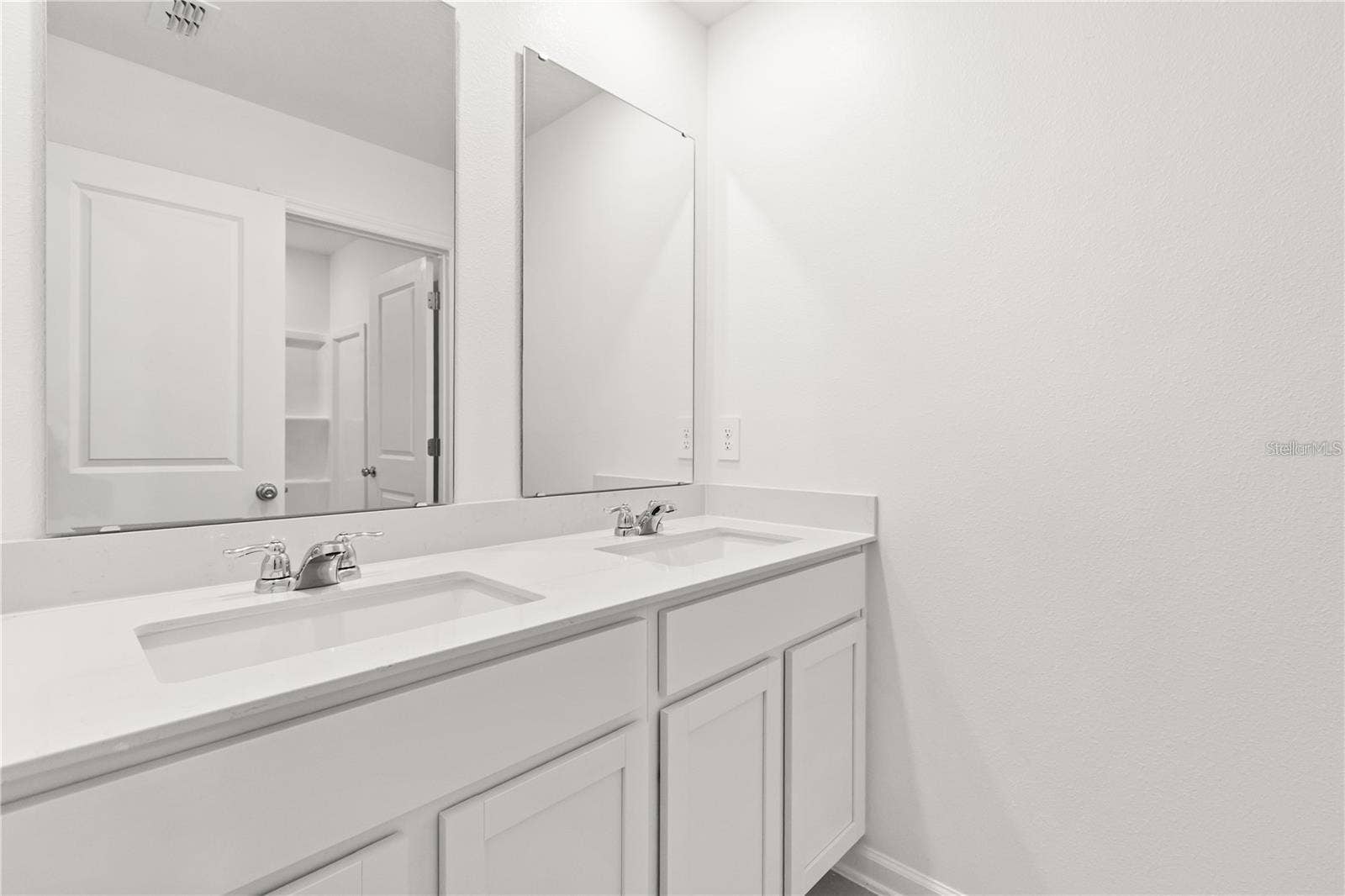 4658 GOLDEN KNIGHT BOULEVARD, Kissimmee, FL 34746 4658 GOLDEN KNIGHT BOULEVARD, Kissimmee, FL 34746