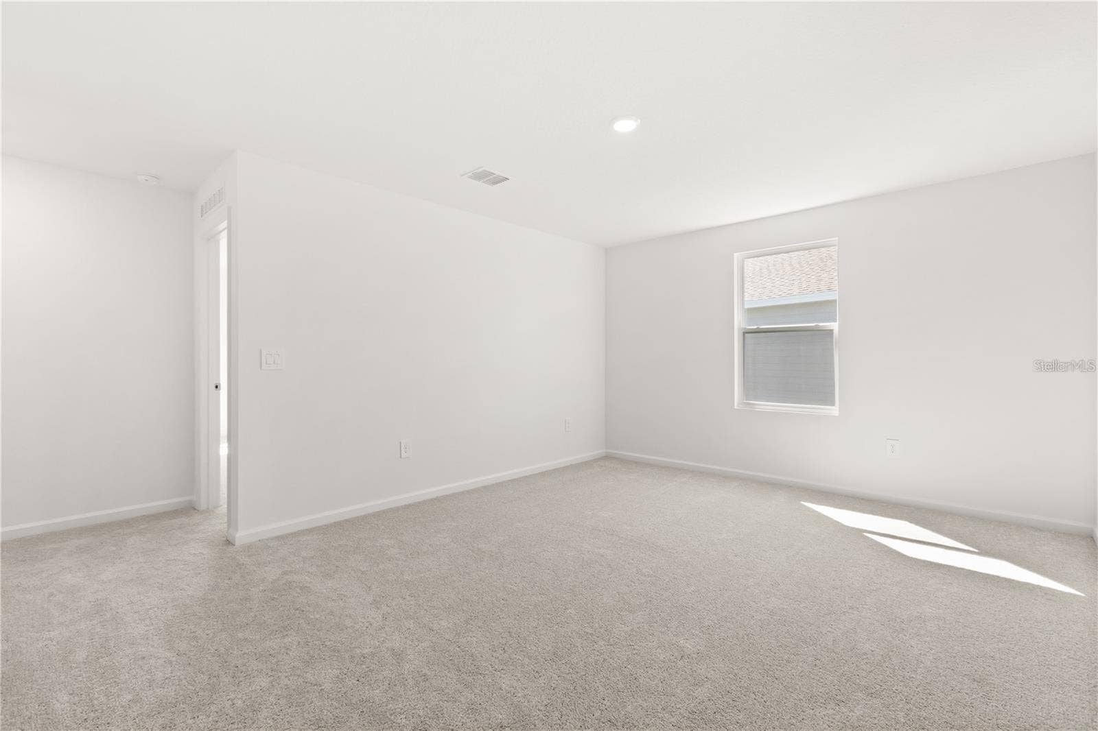 4658 GOLDEN KNIGHT BOULEVARD, Kissimmee, FL 34746 4658 GOLDEN KNIGHT BOULEVARD, Kissimmee, FL 34746