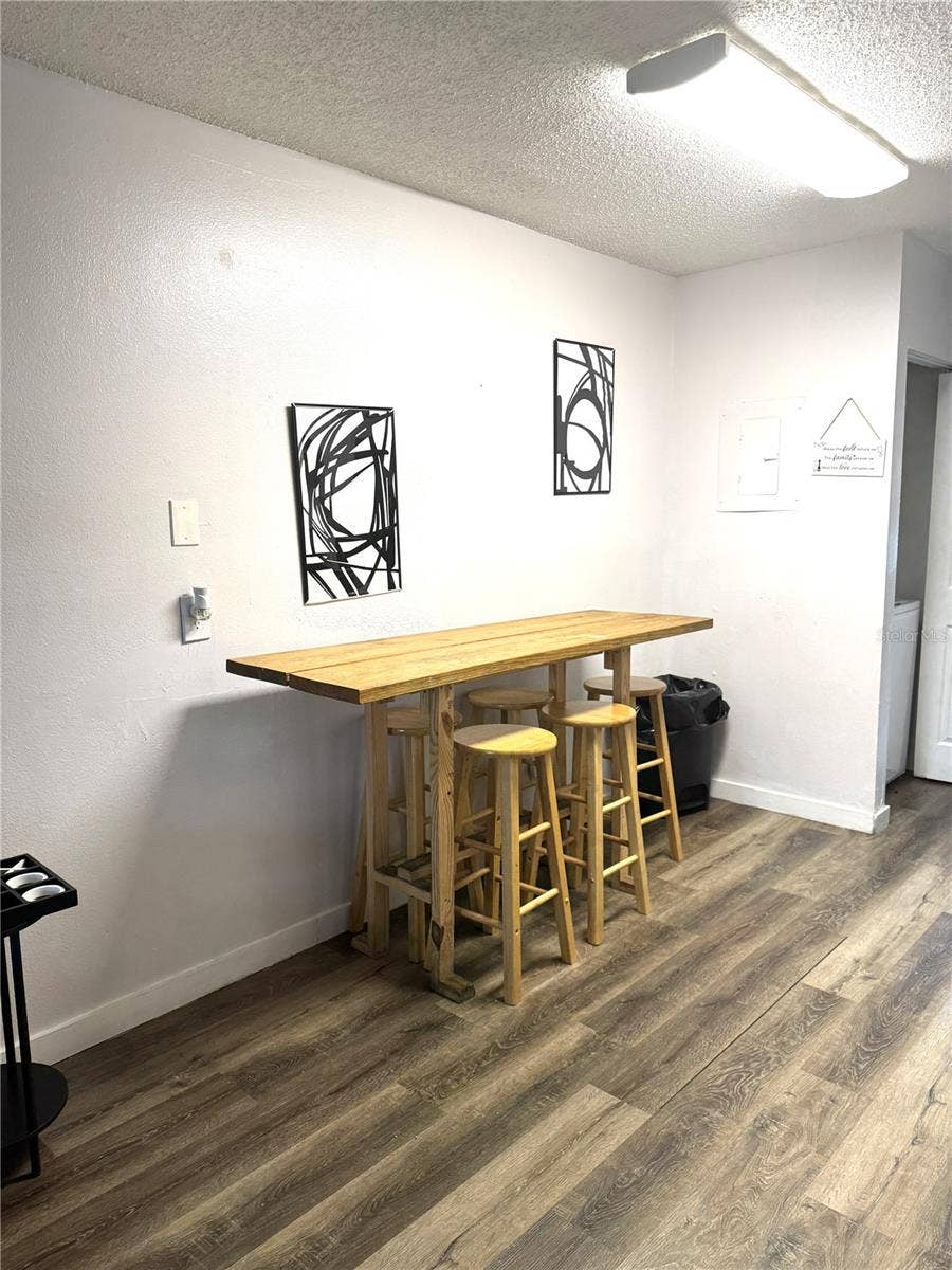 4590 76TH AVENUE N, #301, Pinellas Park, FL 33781 Kitchen table