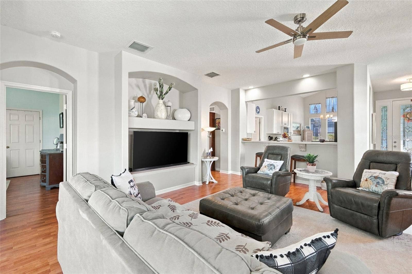 5604 GULF STREAM STREET, Tavares, FL 32778