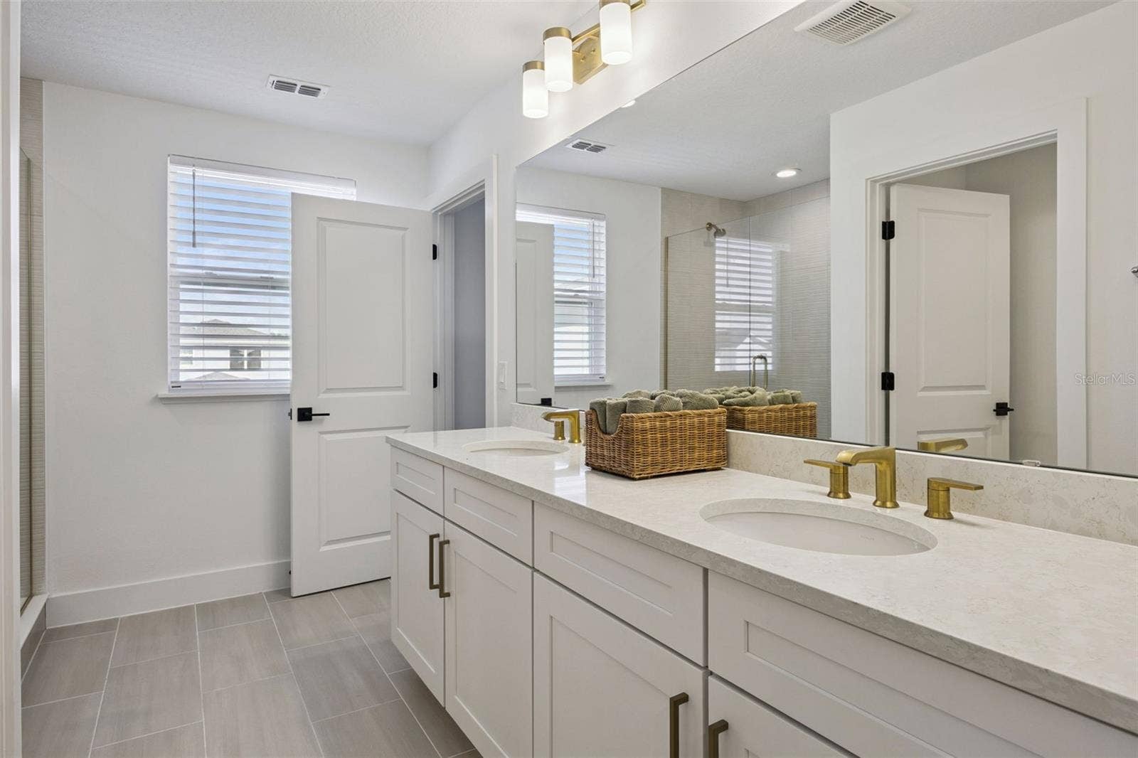 1717 CROWNCREST DRIVE, Apopka, FL 32703 1717 CROWNCREST DRIVE, Apopka, FL 32703
