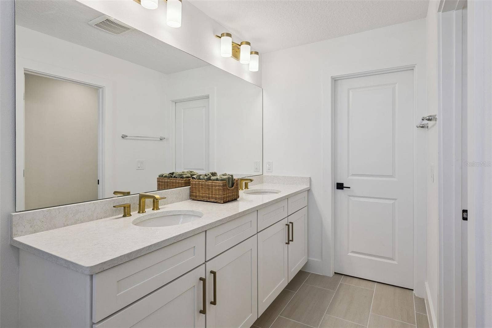1717 CROWNCREST DRIVE, Apopka, FL 32703 Primary en suite bathroom