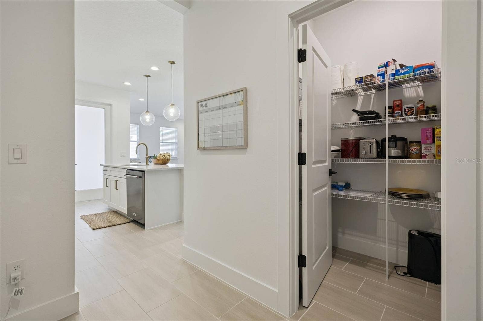 1717 CROWNCREST DRIVE, Apopka, FL 32703 Walk in pantry